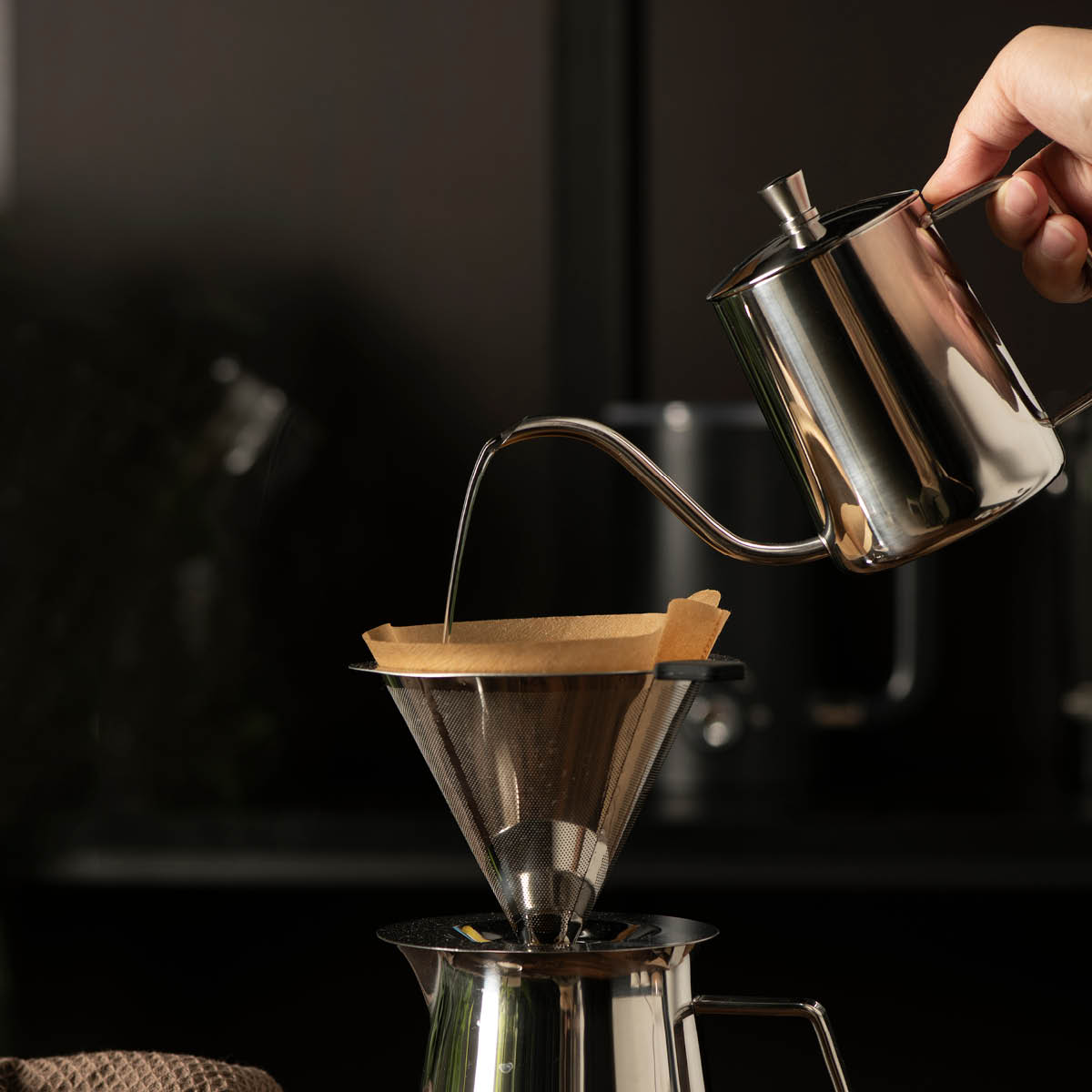 Modern House Lundi Pour Over -kannu 0,35 L kiiltävä