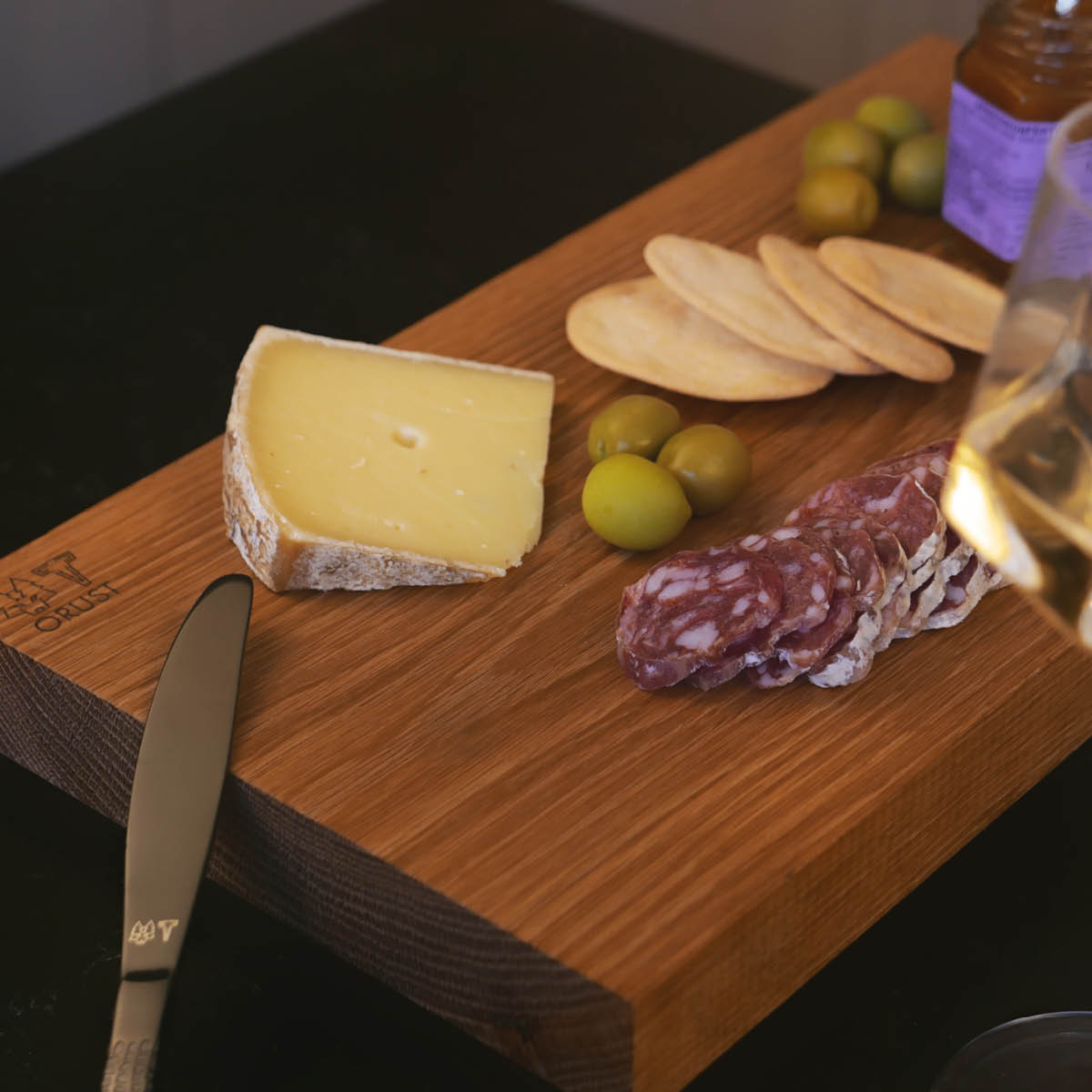 Vargen & Thor Vargavinter skjærebrett 41x21 cm eik