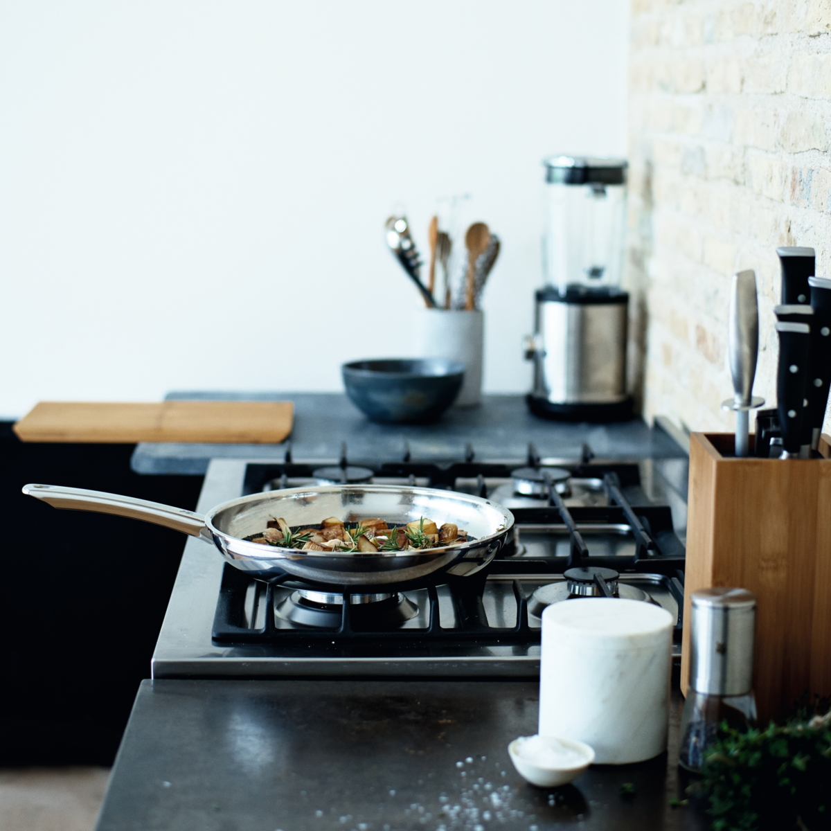 WMF Profi Resist stekepanne 28 cm