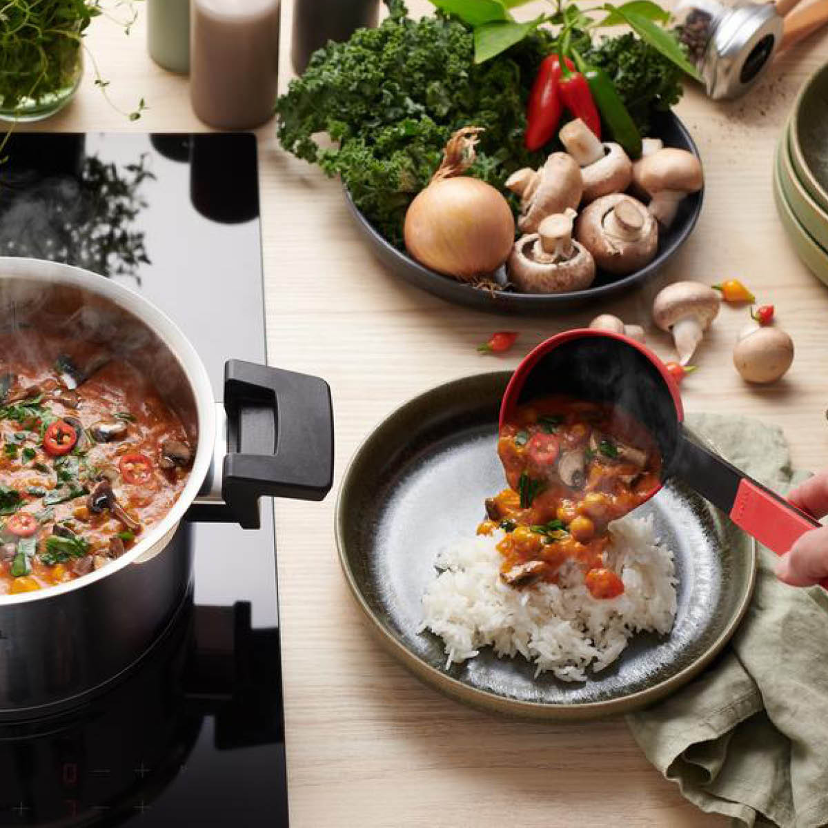 Woll Cook It soppslev 32 cm svart/röd