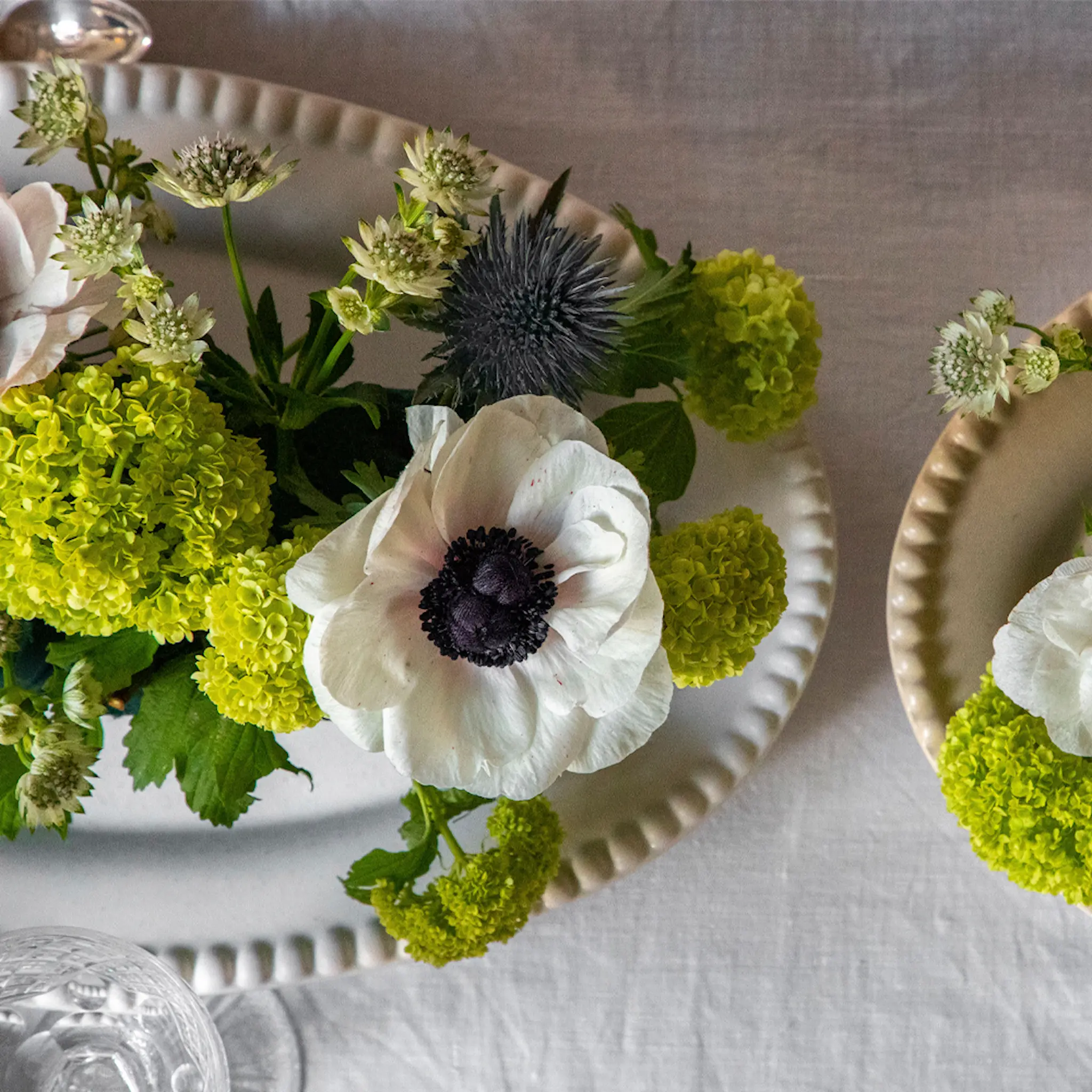 PotteryJo Daria Tarjoilulautanen soikea 35 cm Cotton white