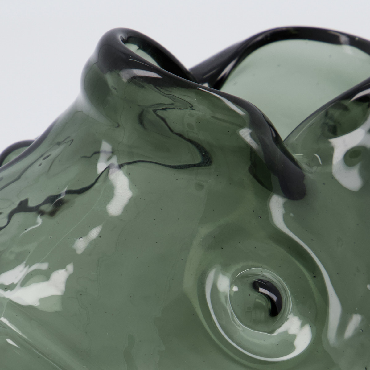 House Doctor Fish vas 17,5 cm rökgrå