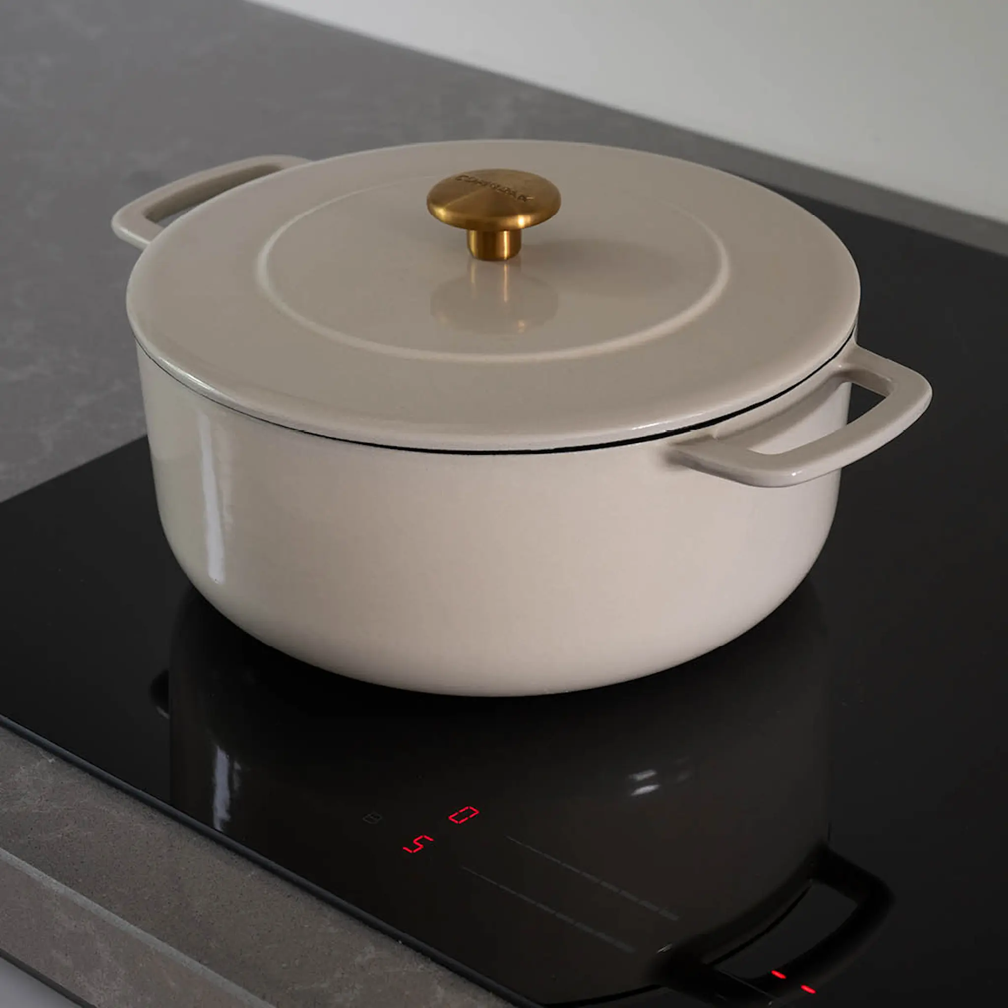 Combekk Gjutjärnsgryta 24 cm 3,8 L sand