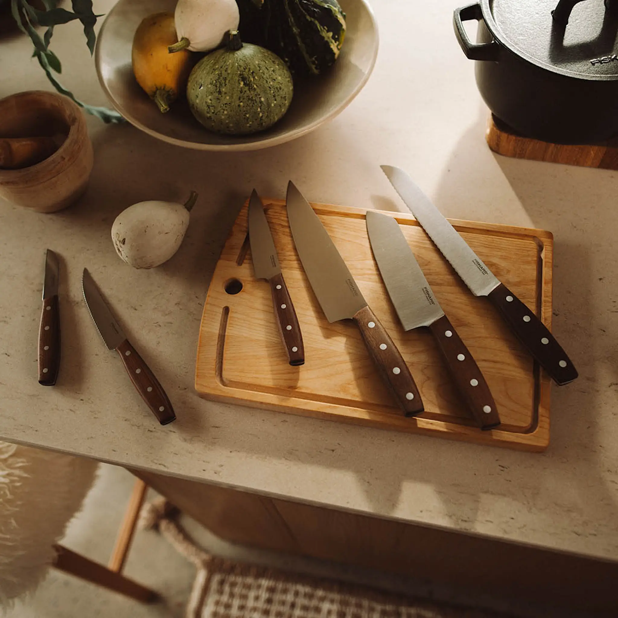 Fiskars Folken grønnsakskniv 7 cm tre/stål