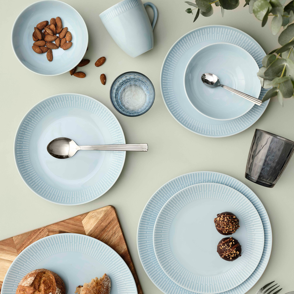 Aida Relief skål 15 cm lys blå