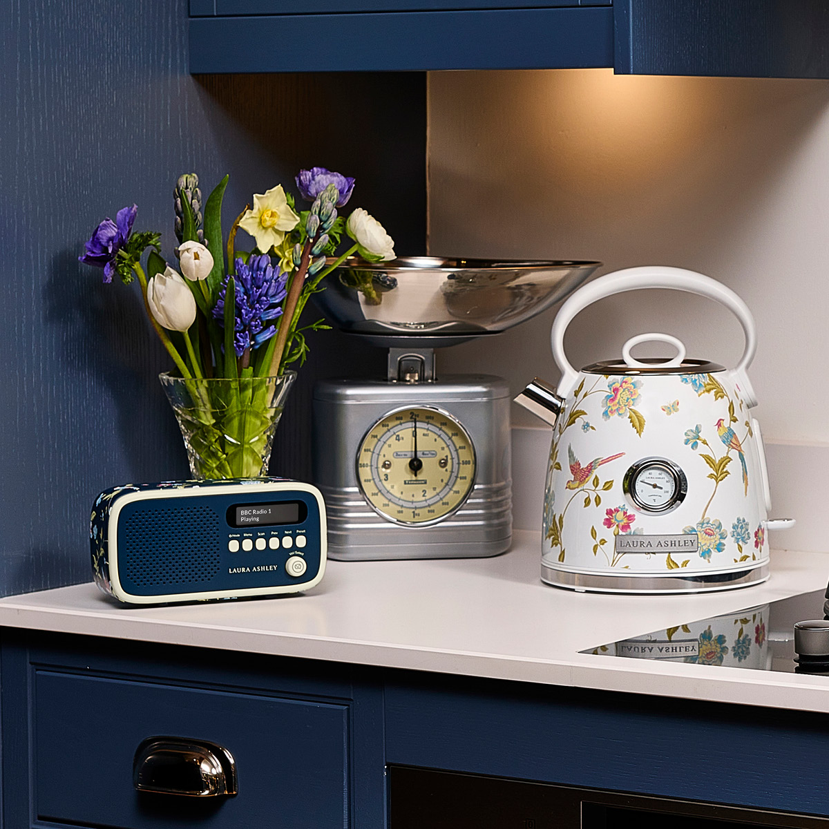 Laura Ashley Dome vattenkokare elektrisk 1,7 L Elveden White