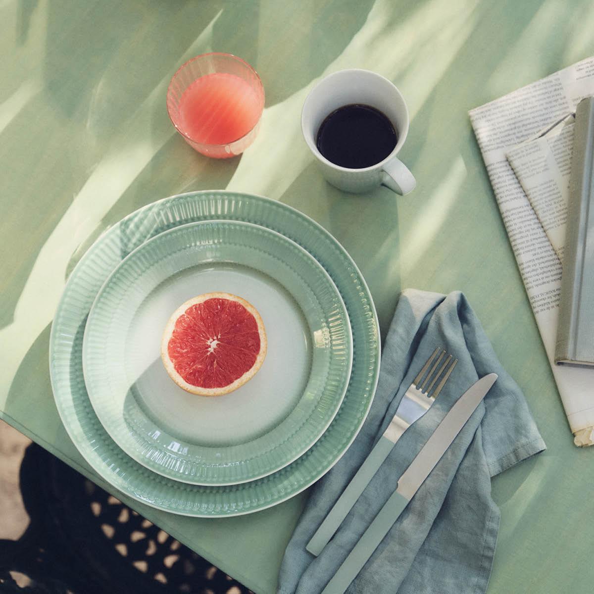 Royal Copenhagen Iris tallrik 27 cm grön