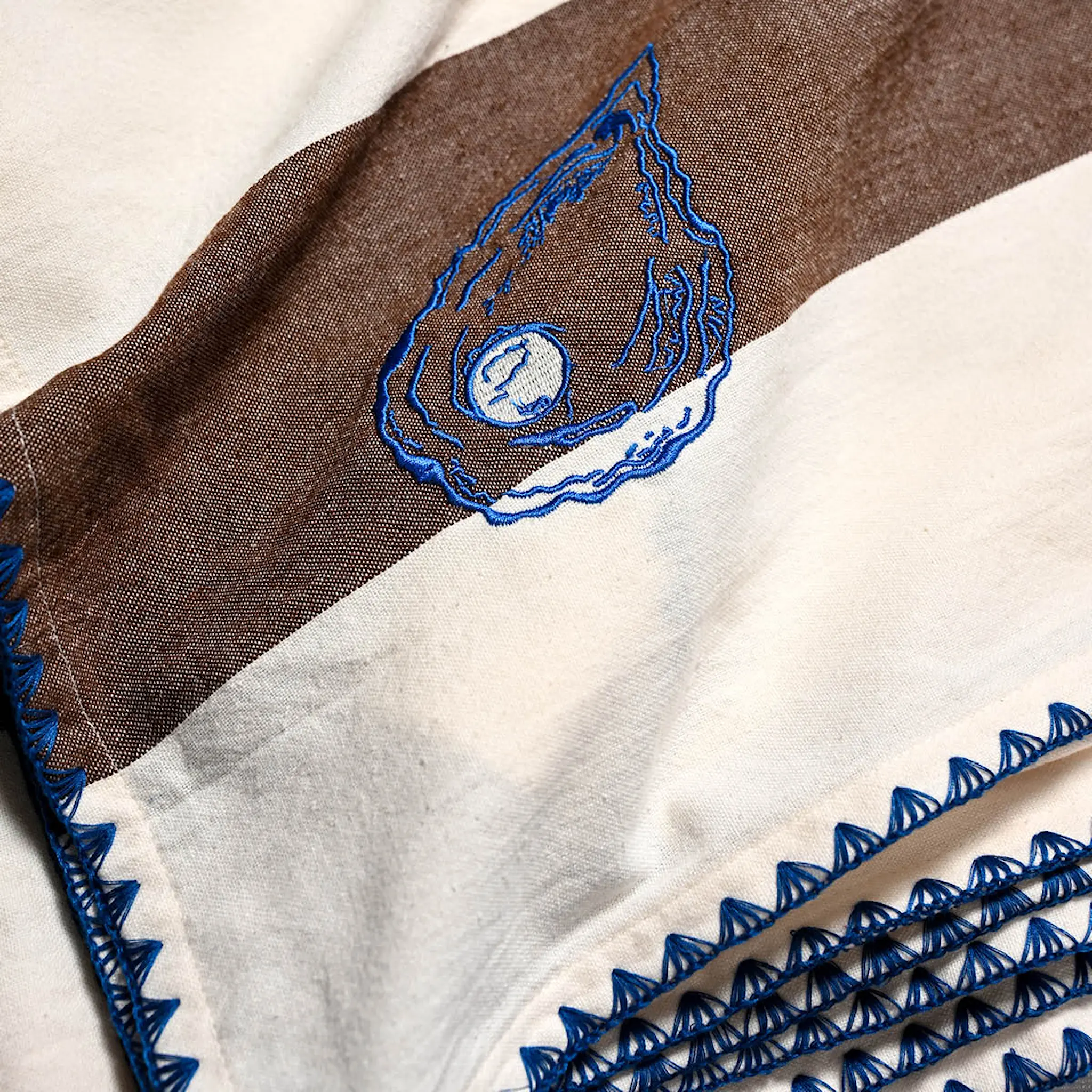 ByOn Bubba oyster duk 150x280 cm brun