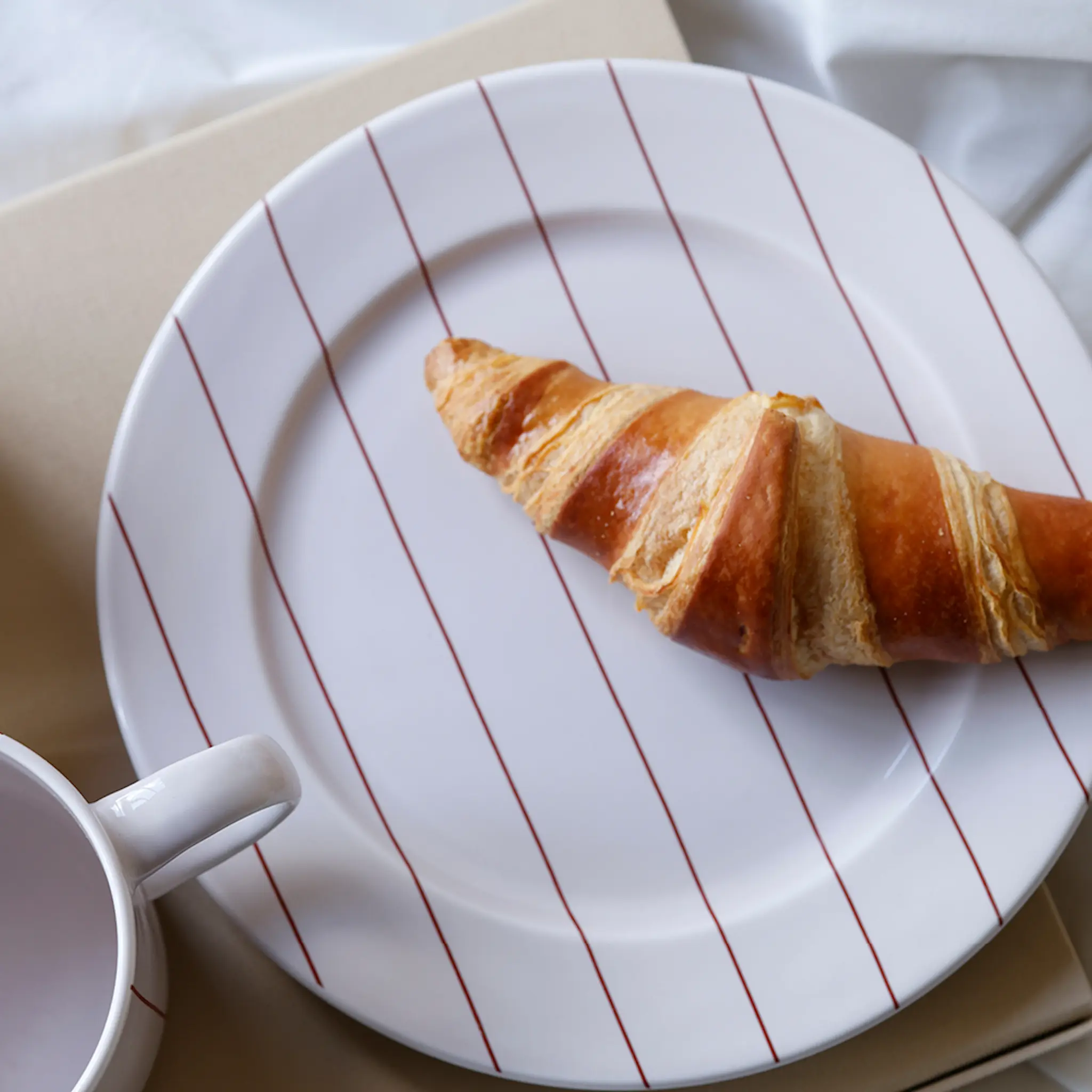 Design Letters Pyjamas tallrik 23 cm Pastel beige/Faded rose