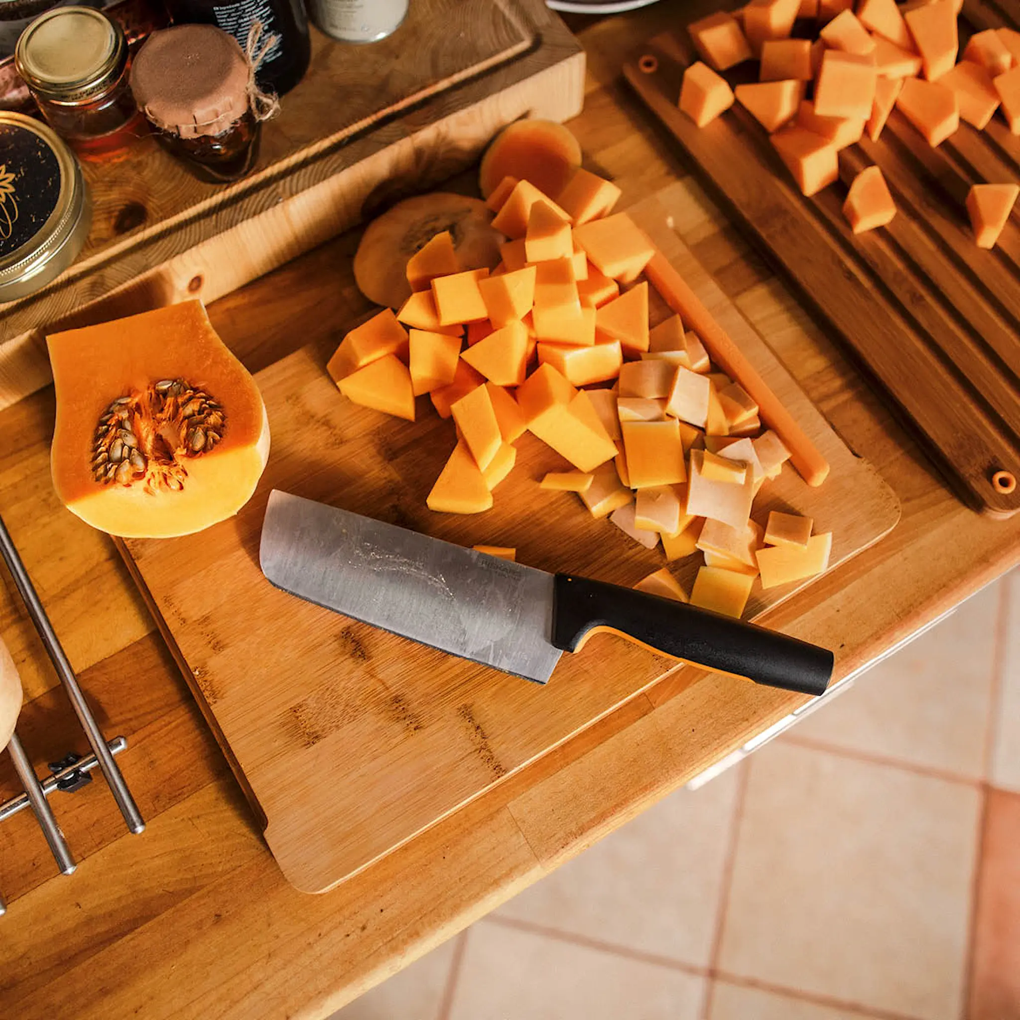 Fiskars Functional Form nakirikniv 35,5 cm svart/rustfritt stål