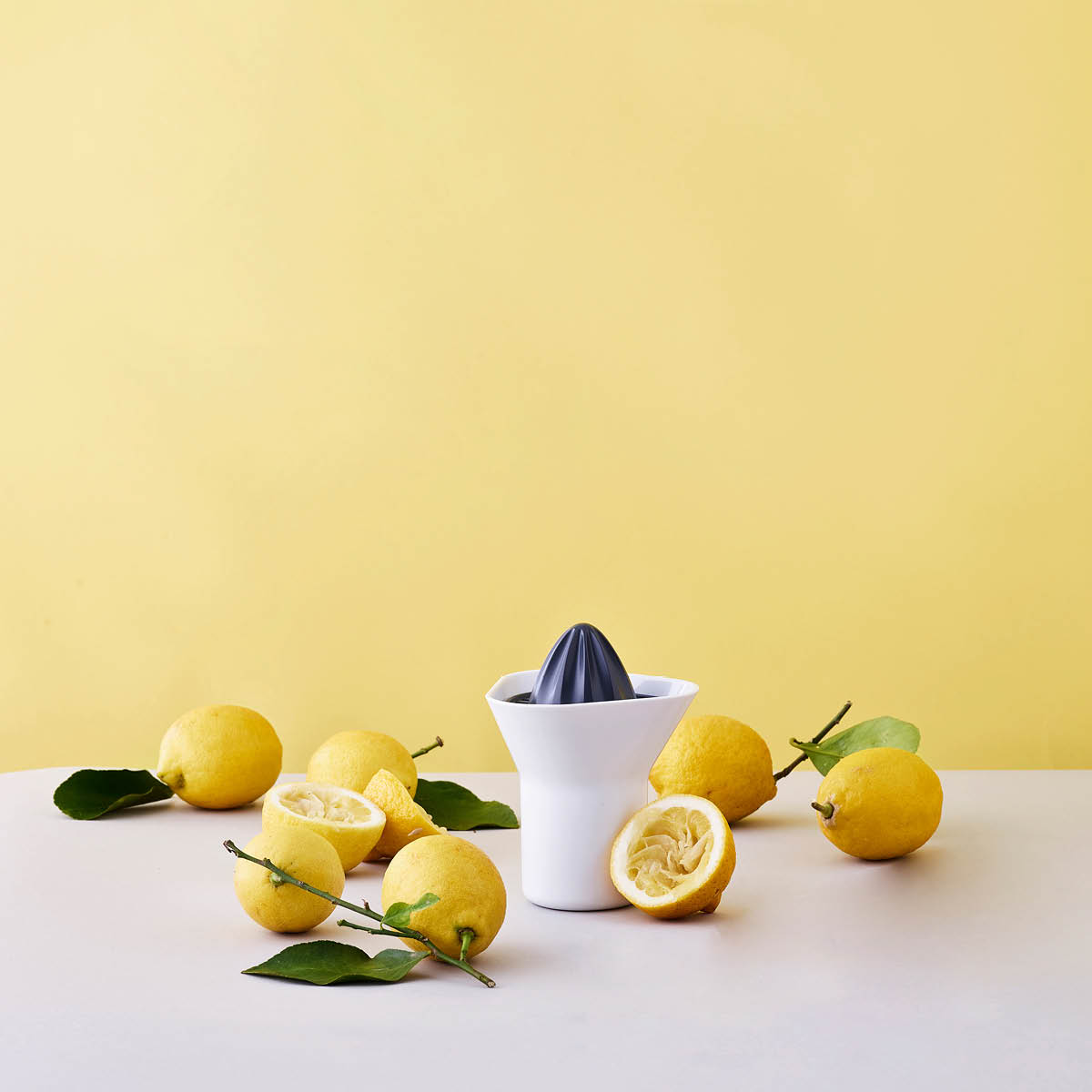 RIG-TIG Sitruspuristin 33 cl Valkoinen