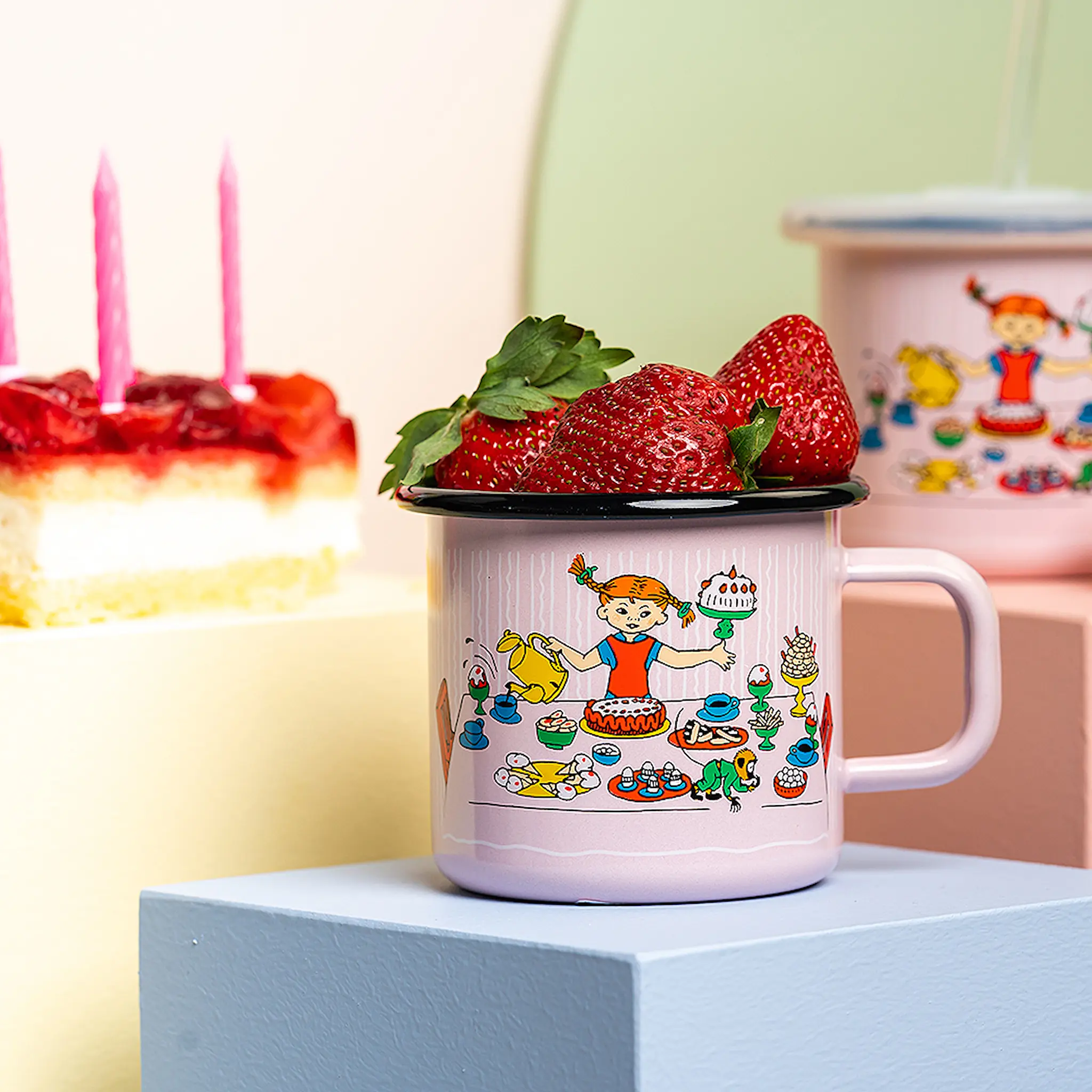 Muurla Pippi Långstrump Emaljmugg Födelsedagsfest 37 cl Rosa