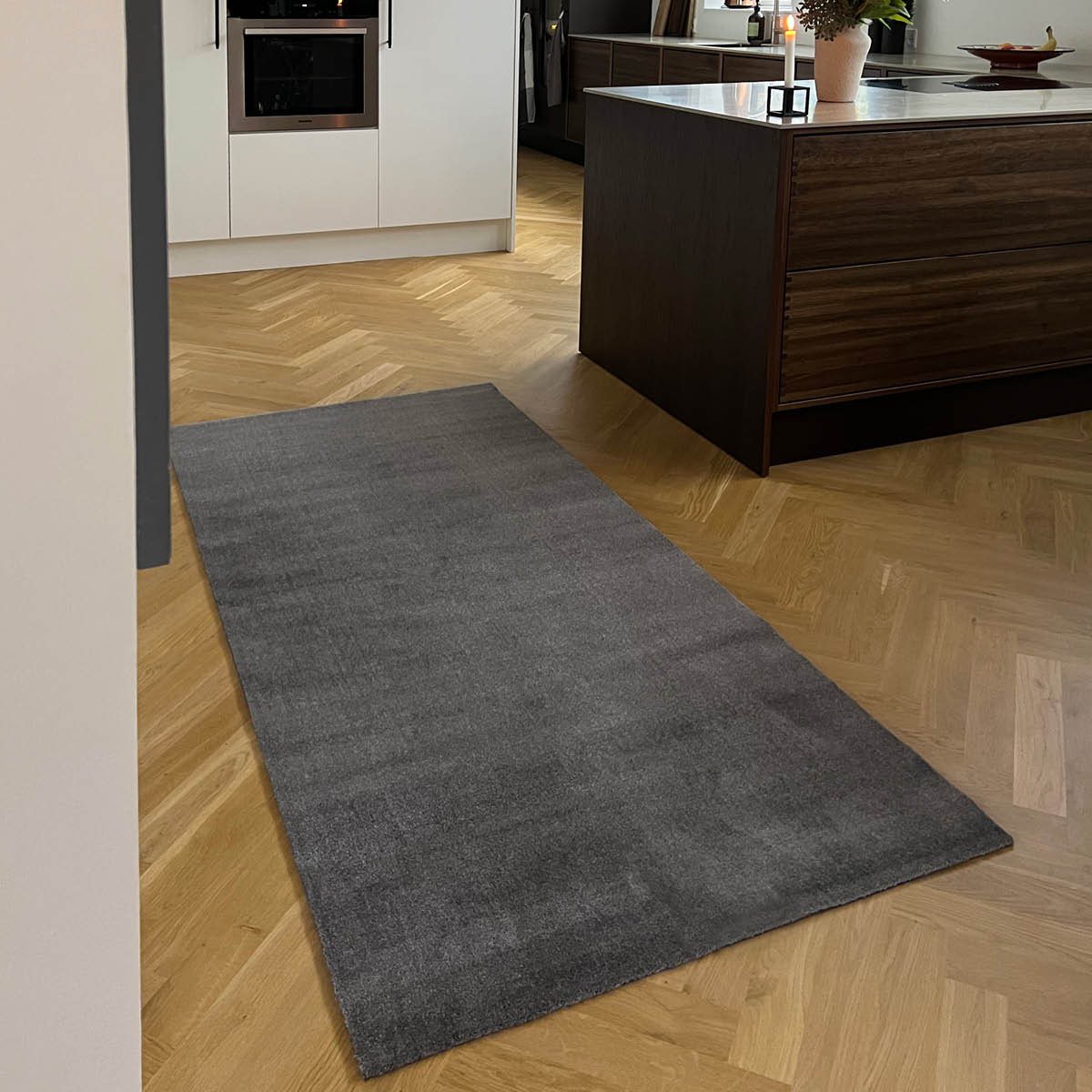 Tica Copenhagen Unicolor golvmatta 200x90 cm stålgrå