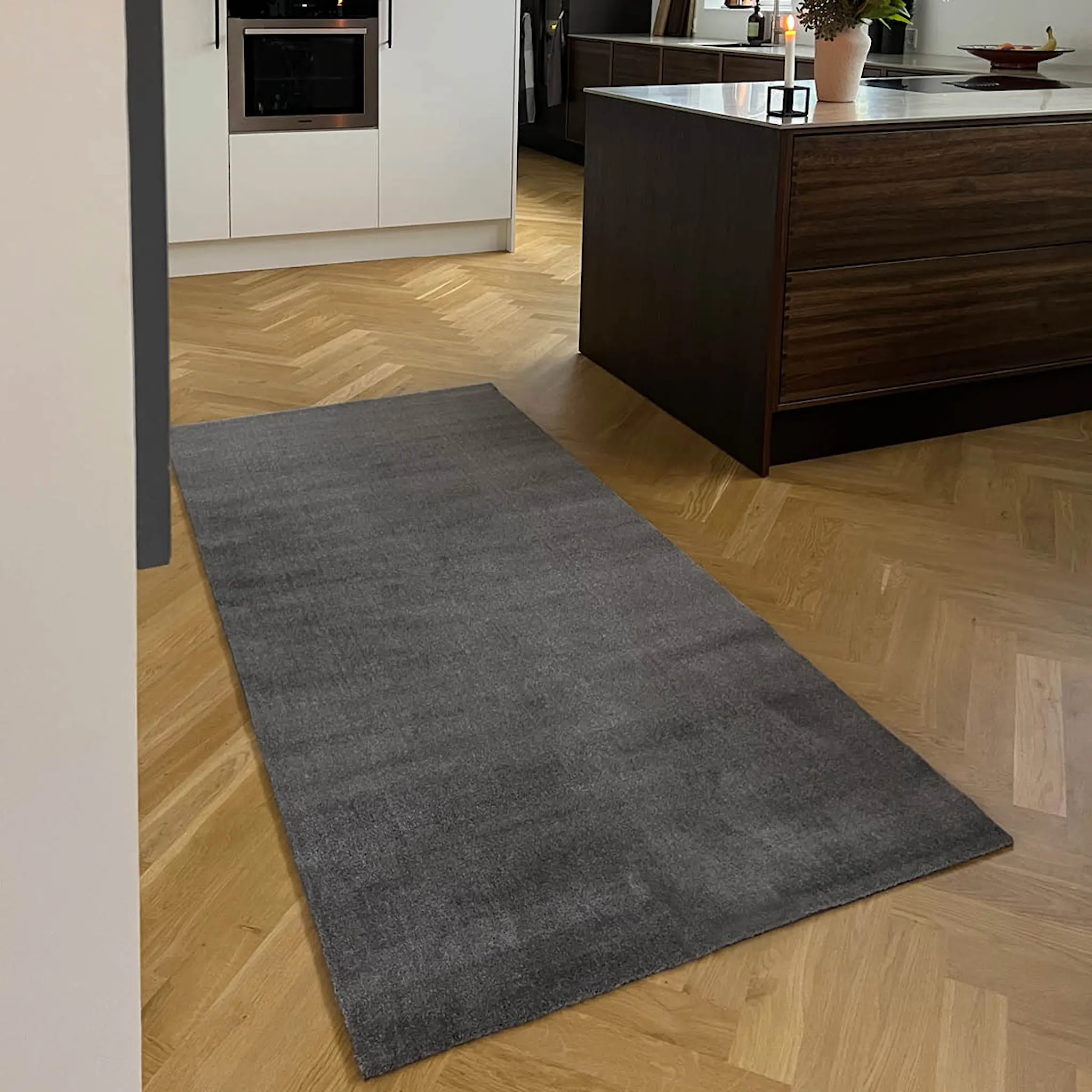 Tica Copenhagen Unicolor golvmatta 200x90 cm stålgrå