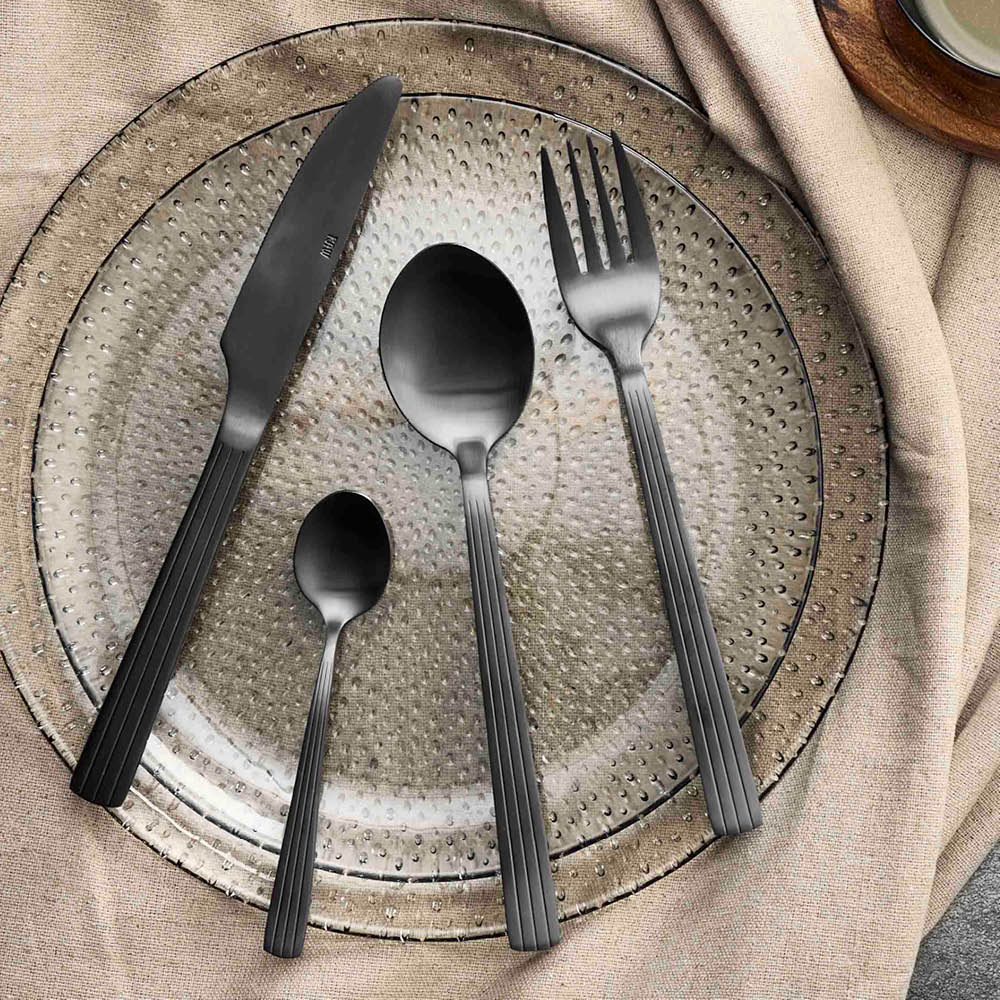 Aida Raw Bestick 16-del set Mattsvart