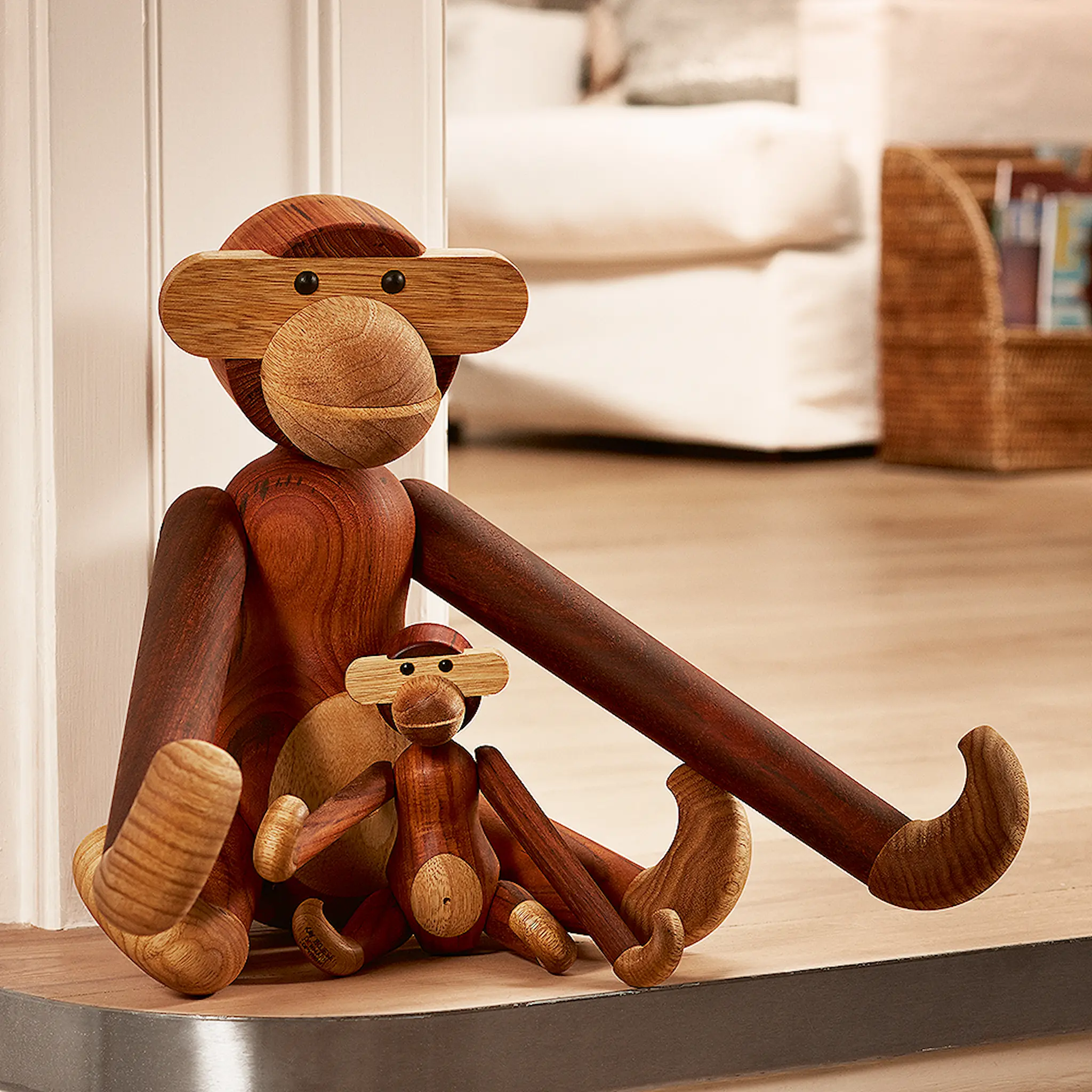 Kay Bojesen Denmark Kay Bojesen Apa Stor 47 cm Teak/Limba