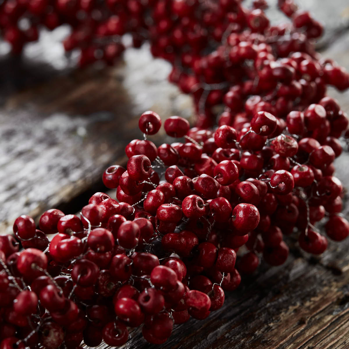 House Doctor Winter krans 33 cm röd