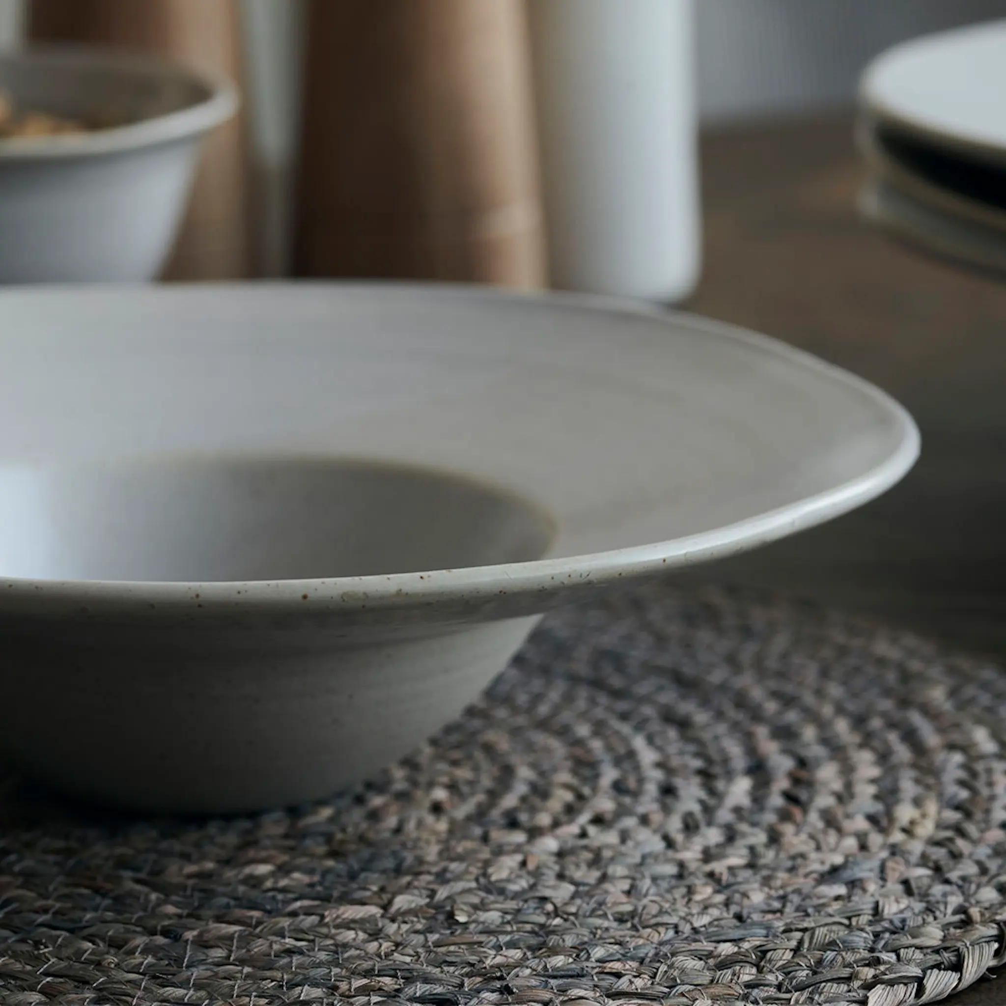 House Doctor Pion Pastalautanen 25 cm Harmaa/Valkoinen