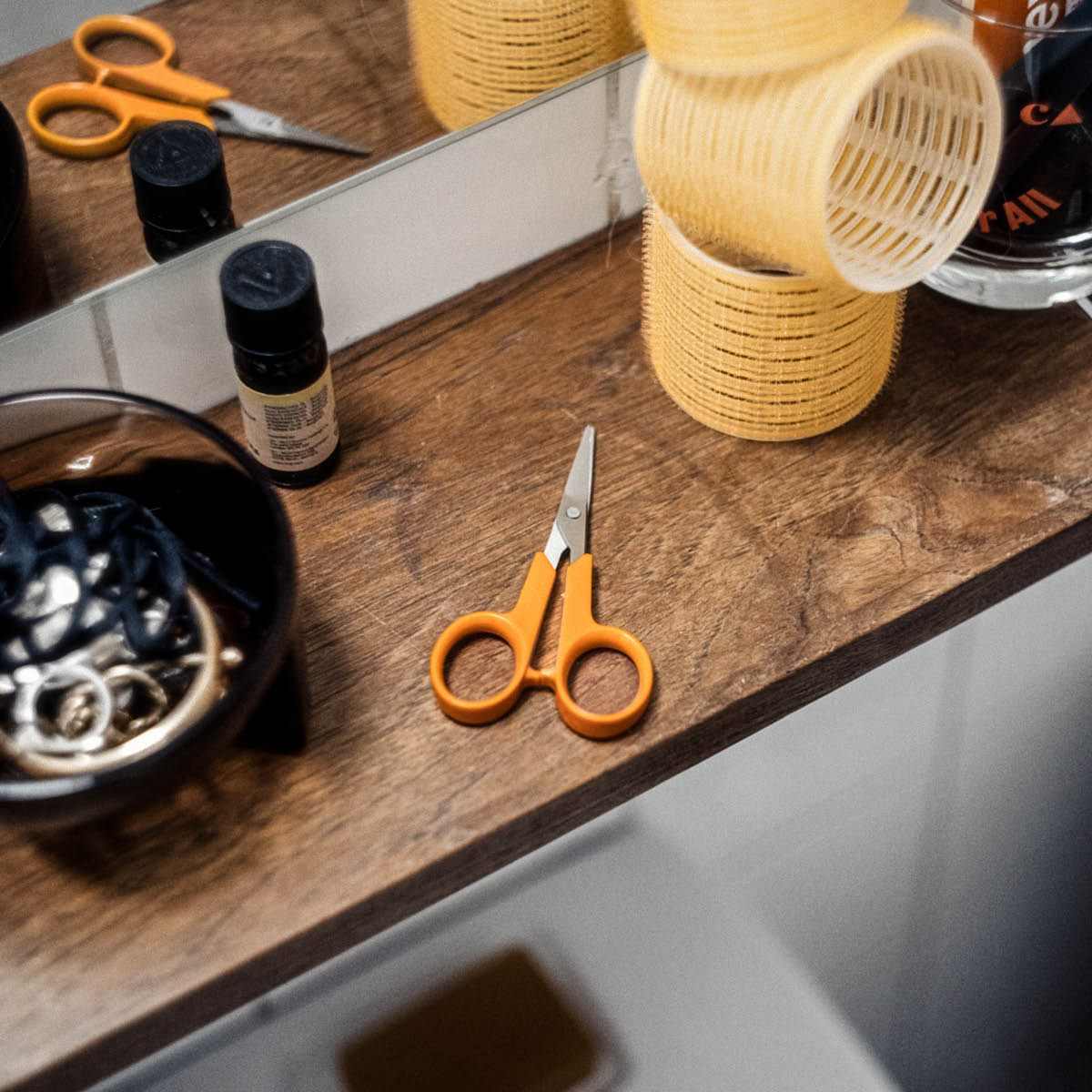 Fiskars Classic neglesaks 10 cm oransje