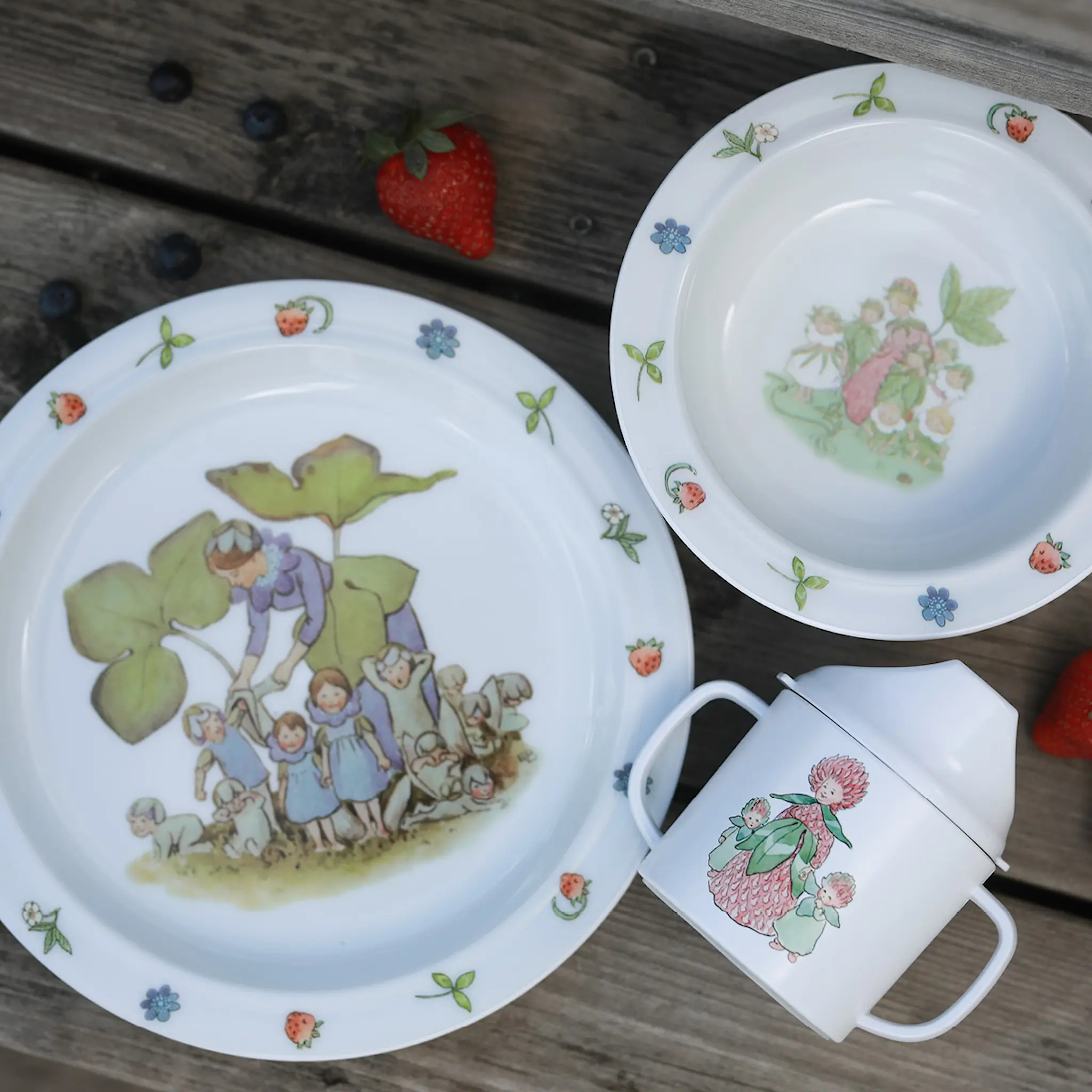 Diverse Elsa Beskow Lasten astiasto 3 osaa Kukkalapset