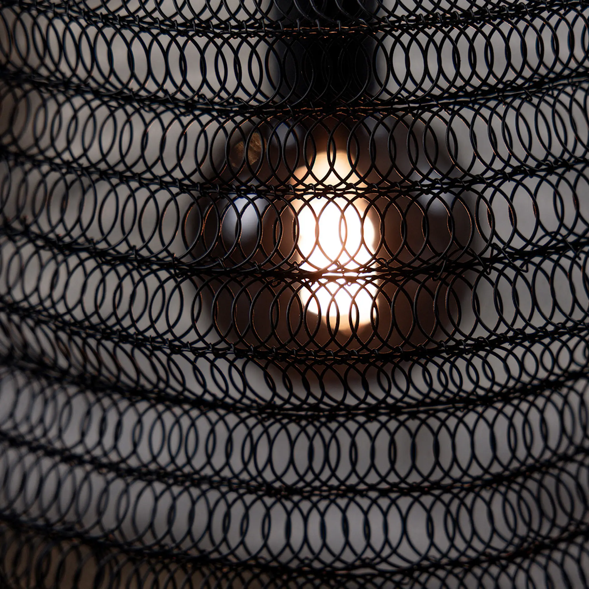 Markslöjd Tazza taklampa 50 cm svart