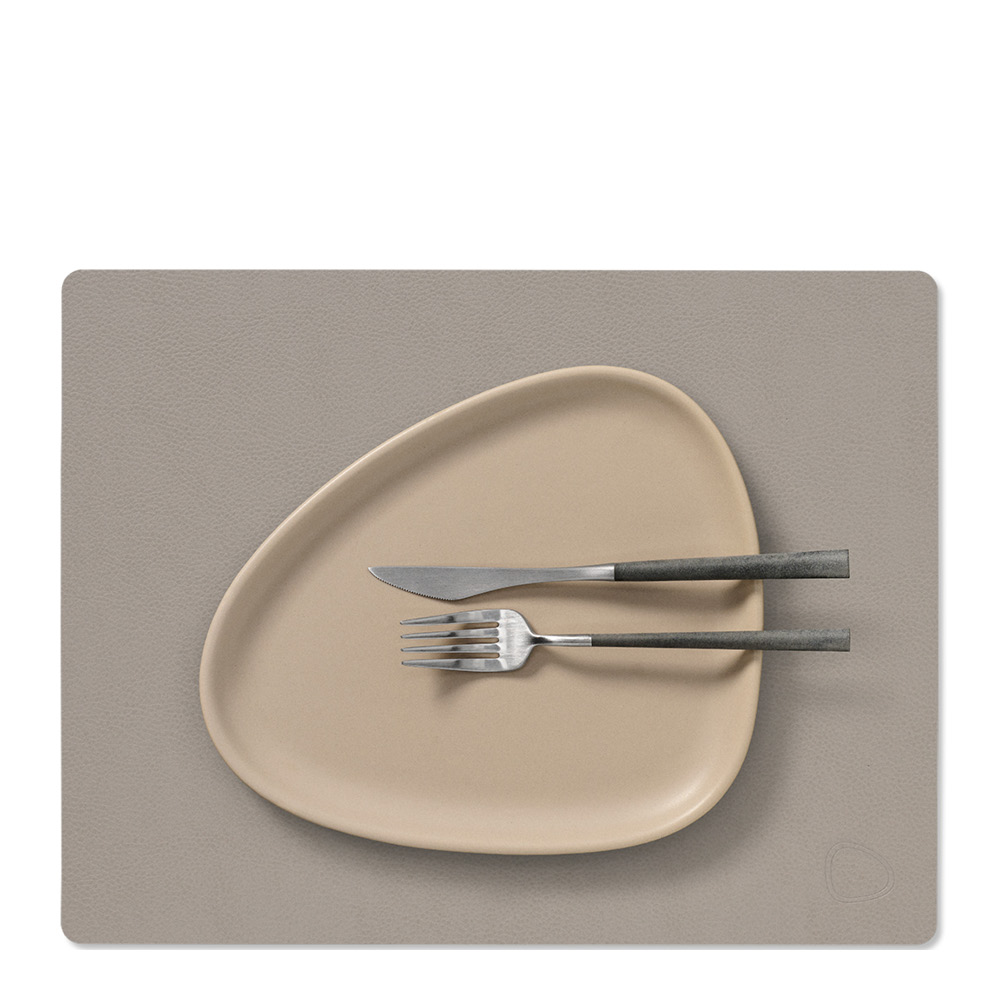 LIND DNA Leather Serene rectangle bordbrikke 26x34 cm ash