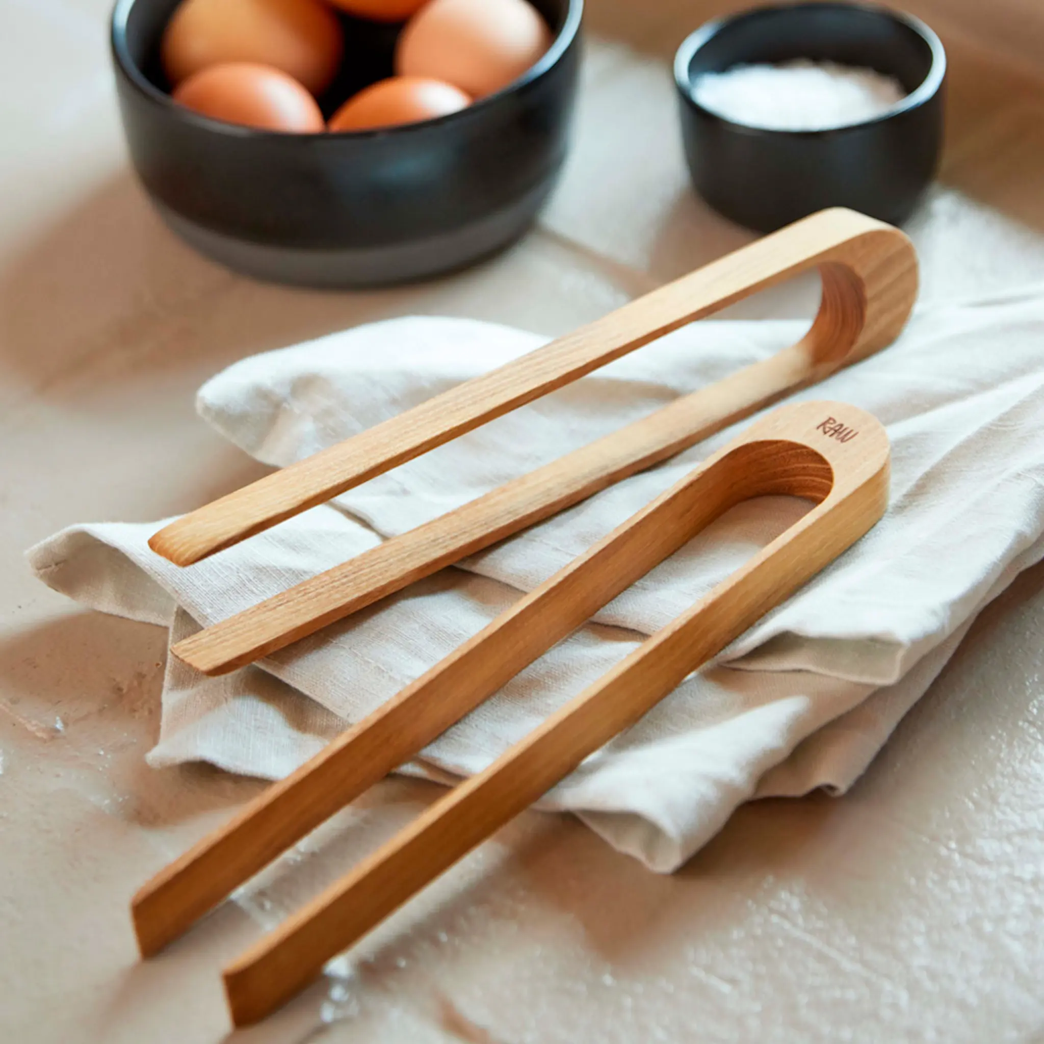 Aida RAW Teak tång 23 cm