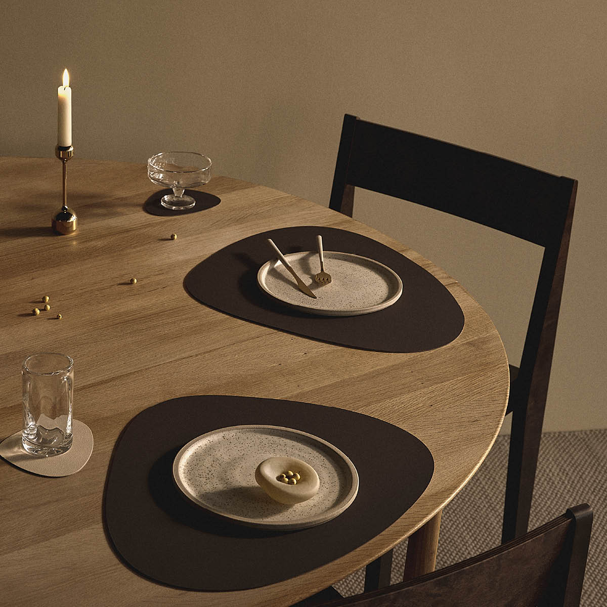 LIND DNA Curve Nupo vändbar Pöytätabletti 37x44 cm Vanilla/Hazel