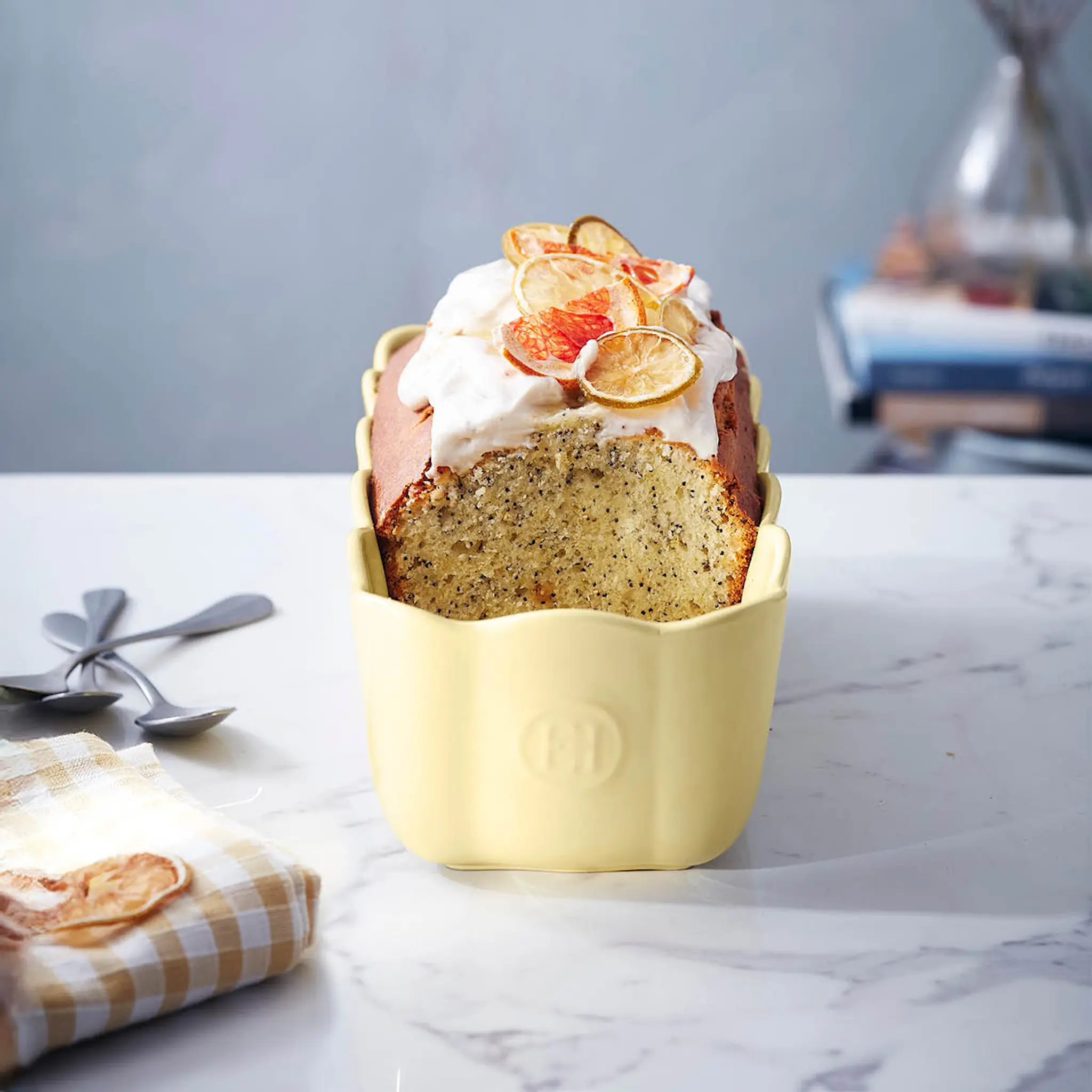 Emile Henry Madeleine Leipävuoka 29x9 cm 2 L Vanilla