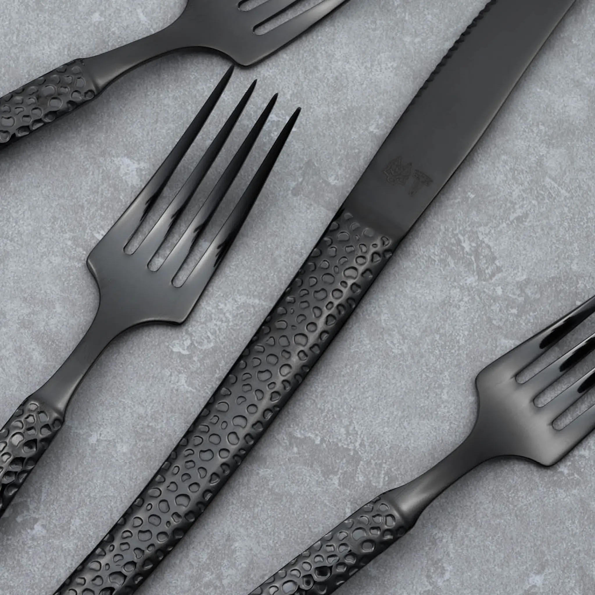 Vargen & Thor Lava bestickset 8 delar antracit