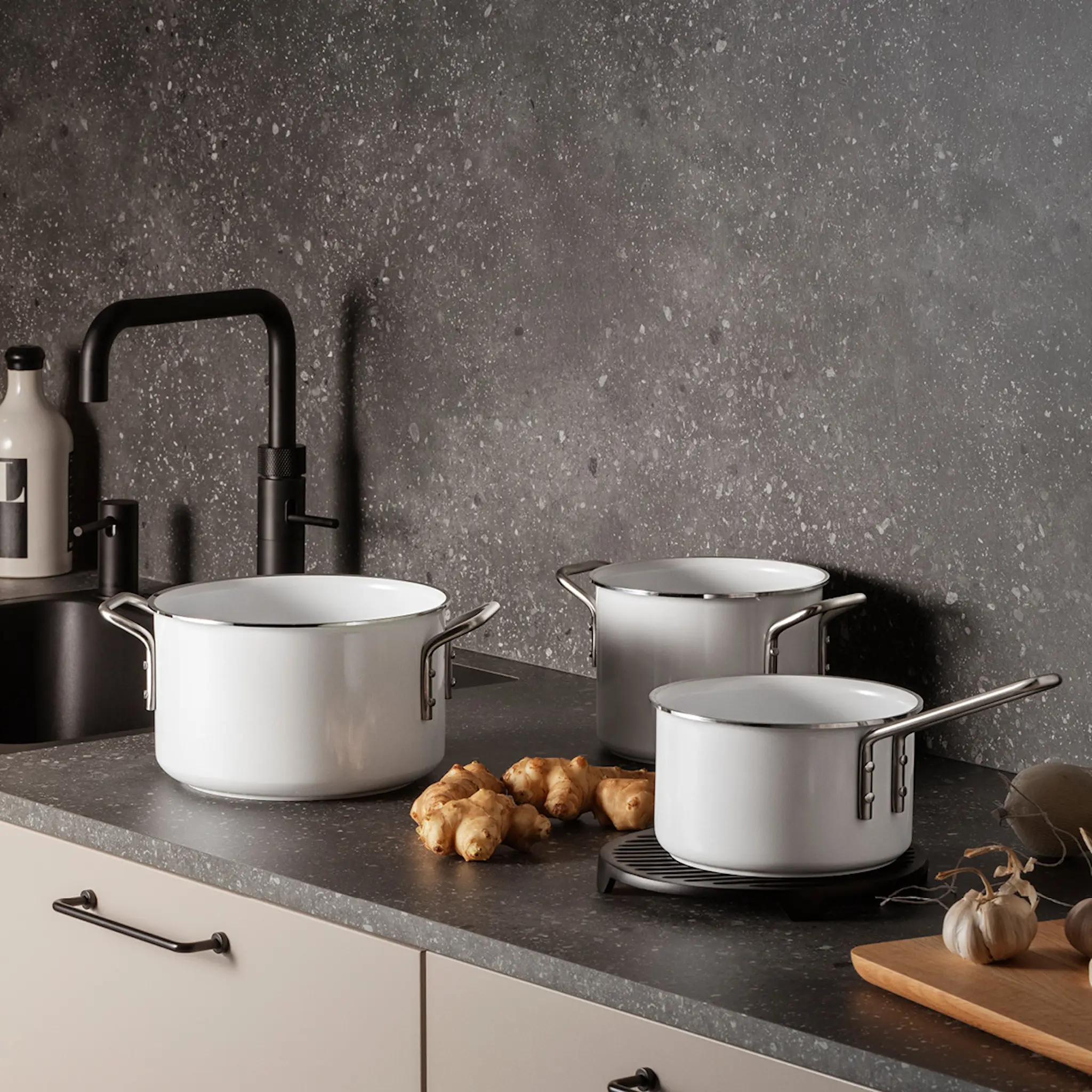 Eva Trio White Line gryta 2,5 L 16 cm keramisk Slip-Let® beläggning