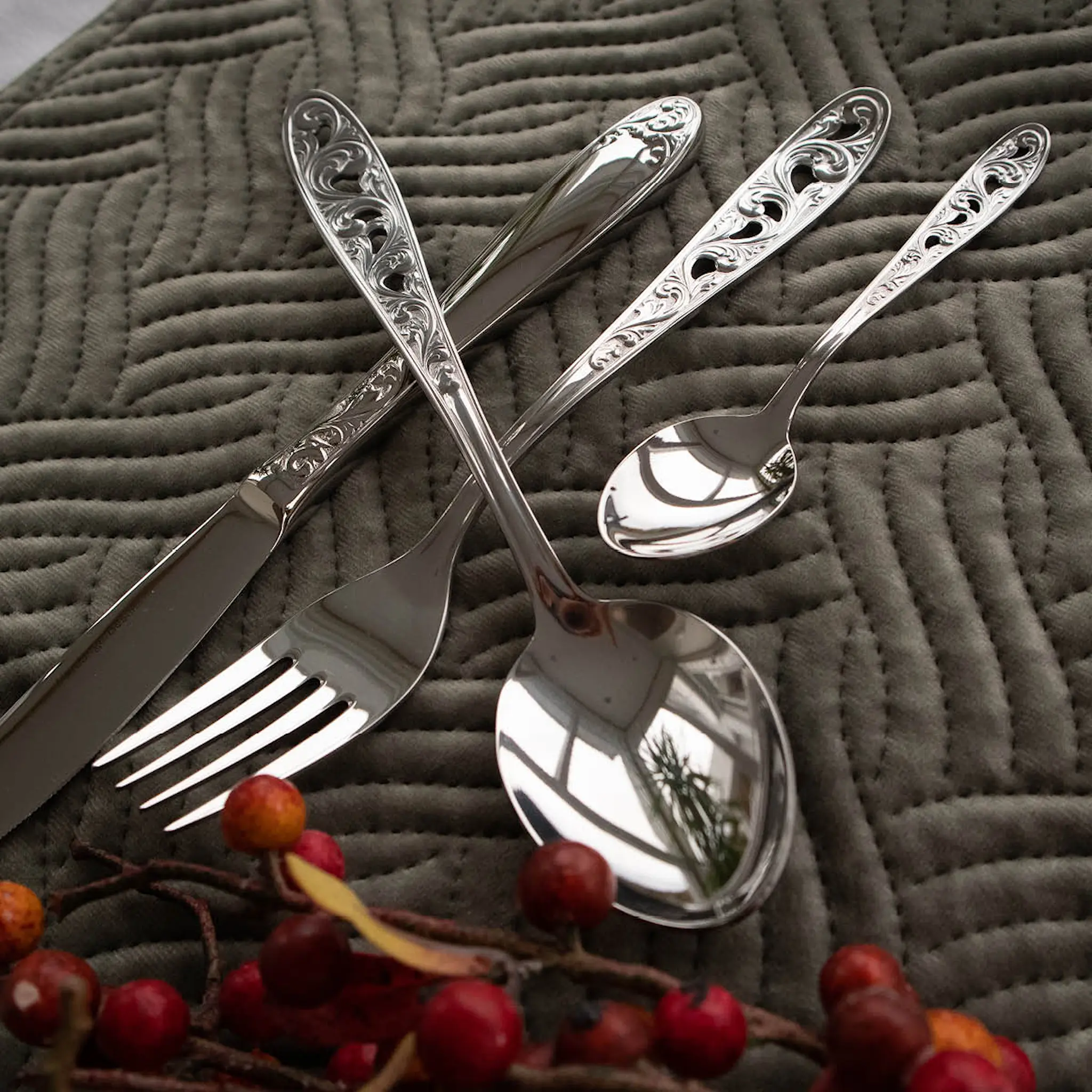 Hardanger bestikk Kristin Aterimet 24 osaa