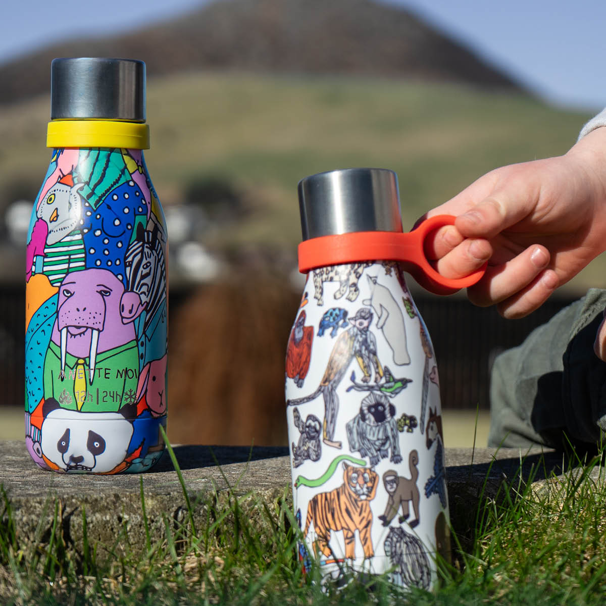 Les Artistes Bottle Up termosflaska med handtag 28 cl vit