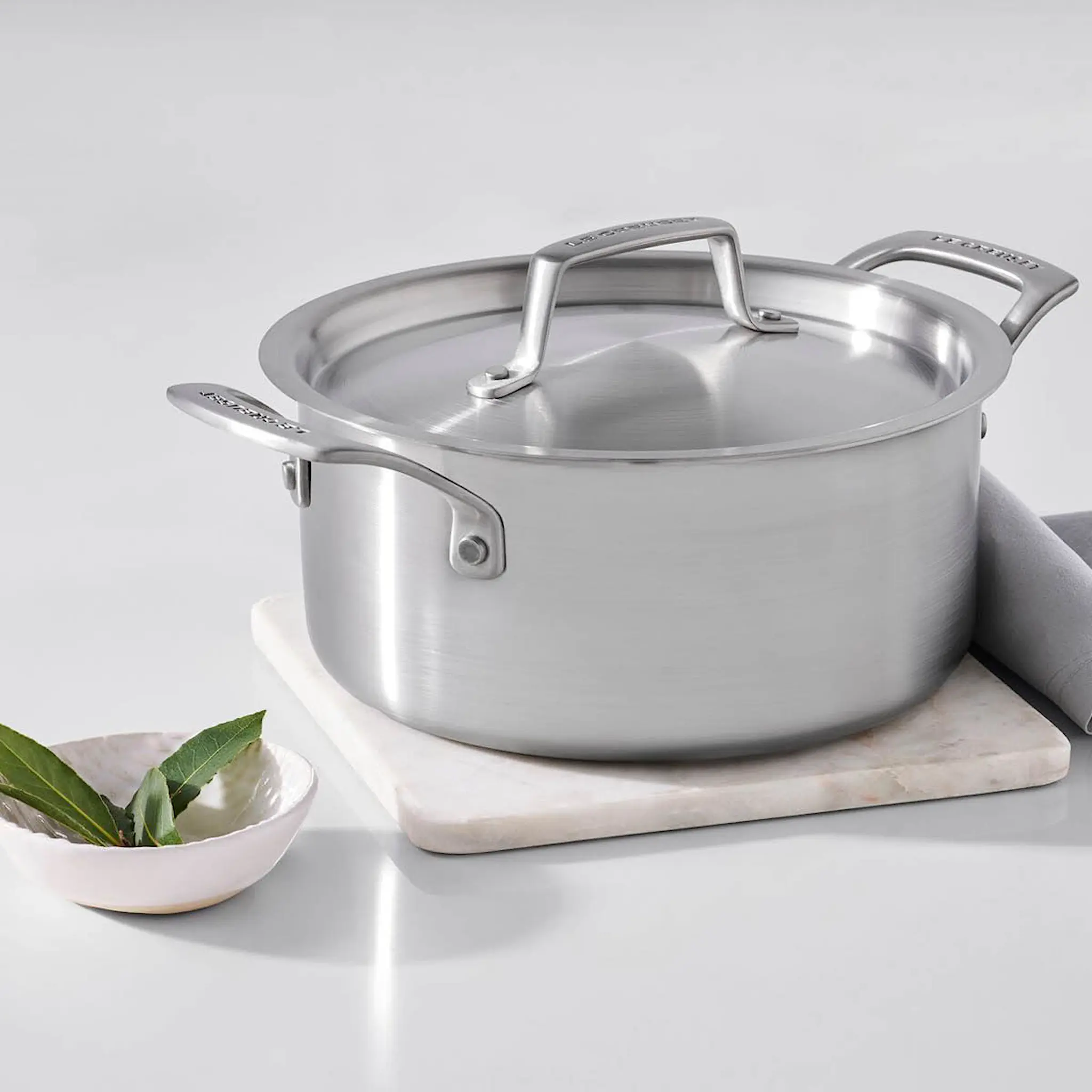 Le Creuset Essential 3-Ply Kattila syvä 24 cm 6 L