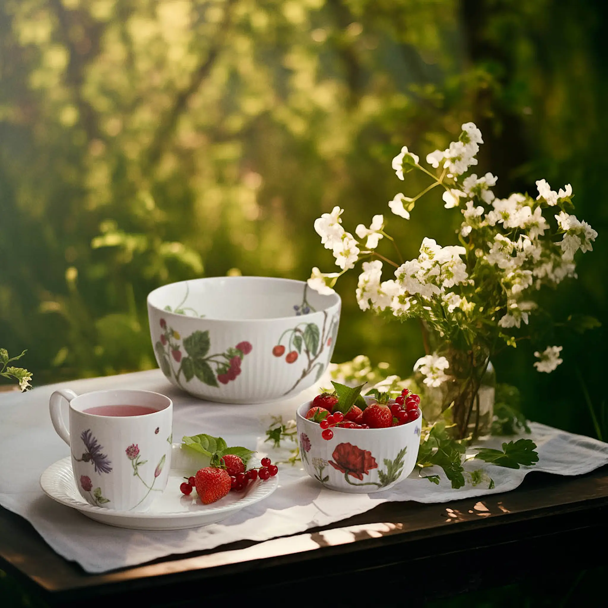 Kähler Hammershøi Summer Muki 33 cl Wild Flowers