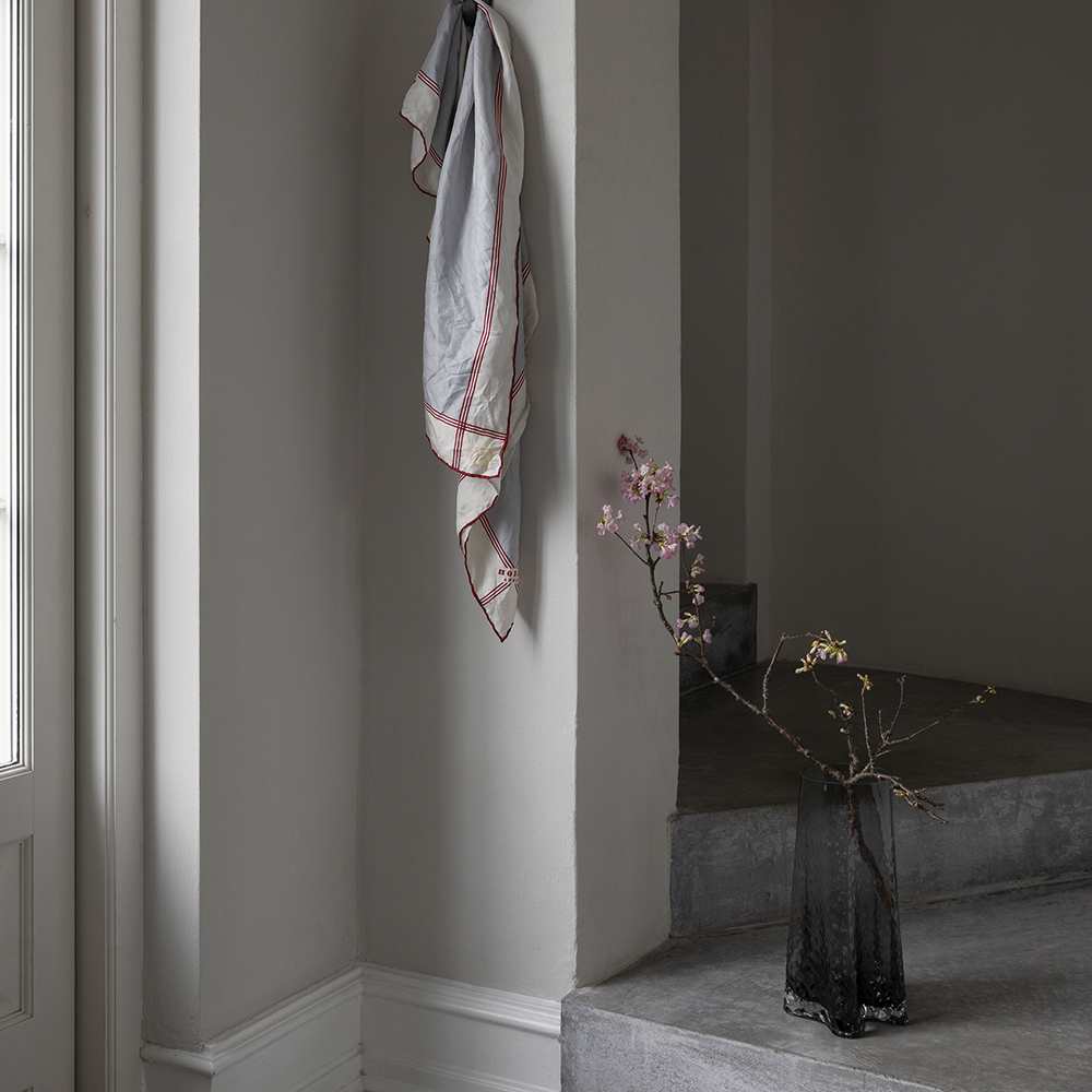 Cooee Gry Vas 30 cm Smoke