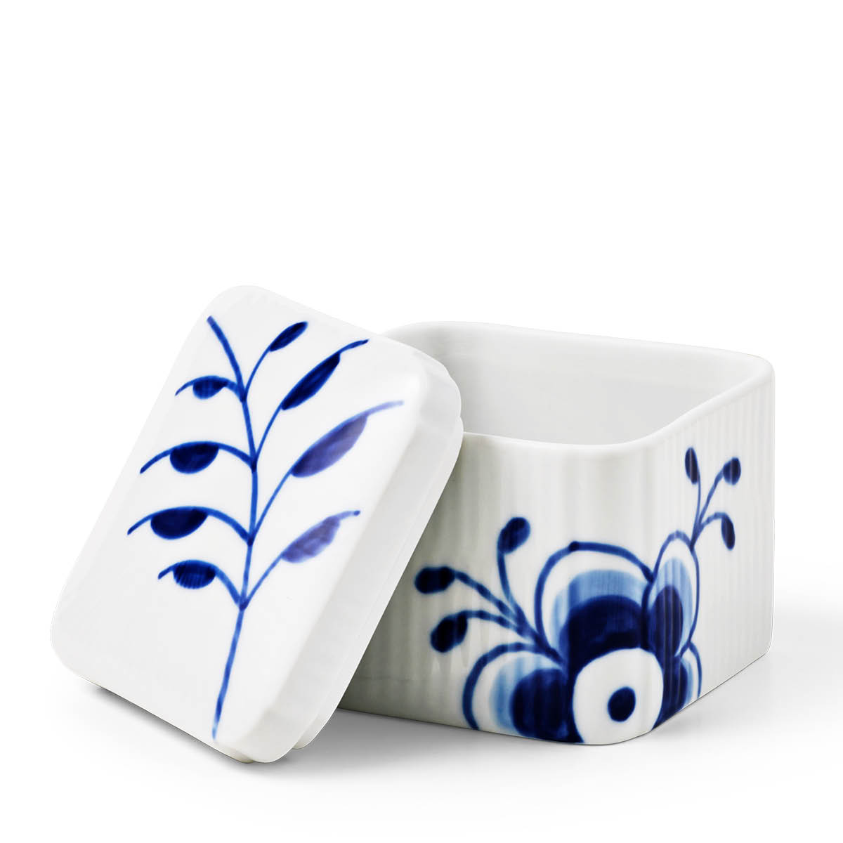 Royal Copenhagen Blue Fluted Mega bonbonniere 13 cl