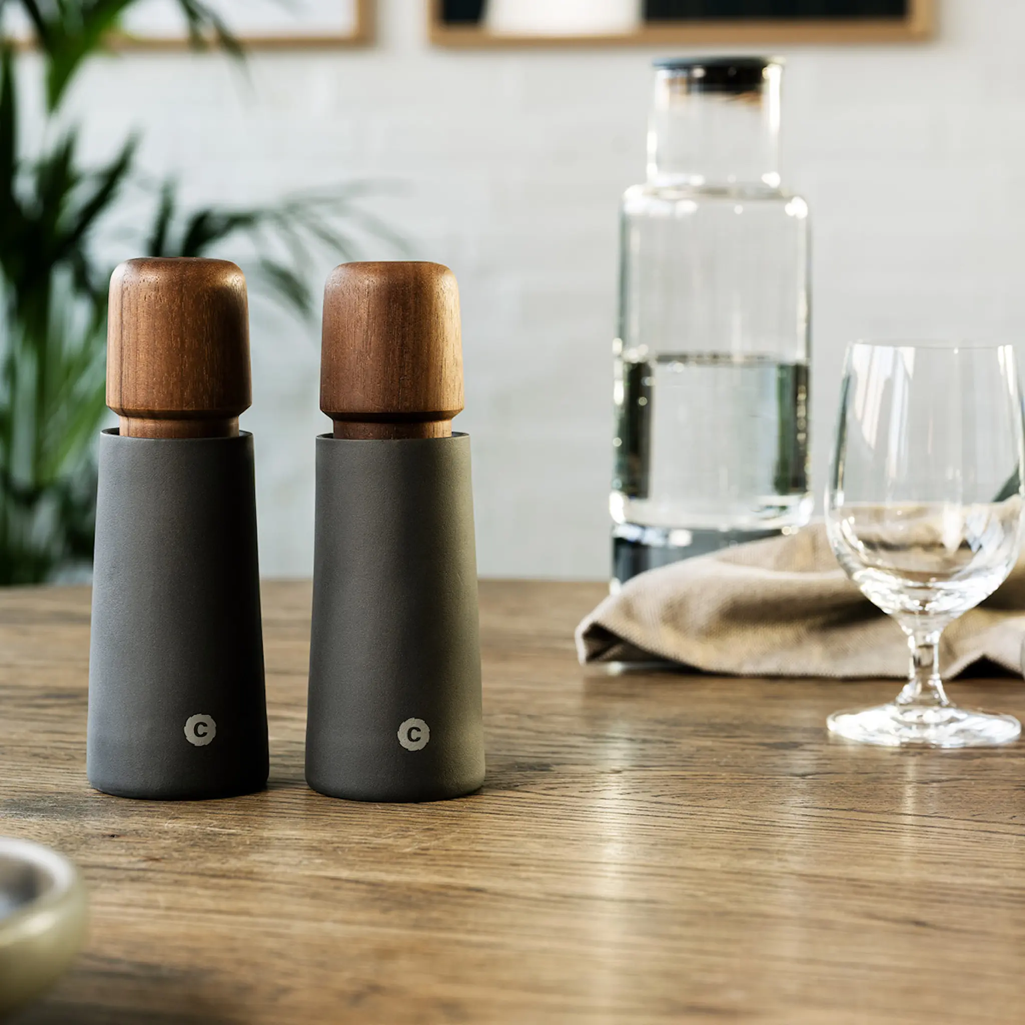 CrushGrind Stockholm Maustemylly 17 cm Musta