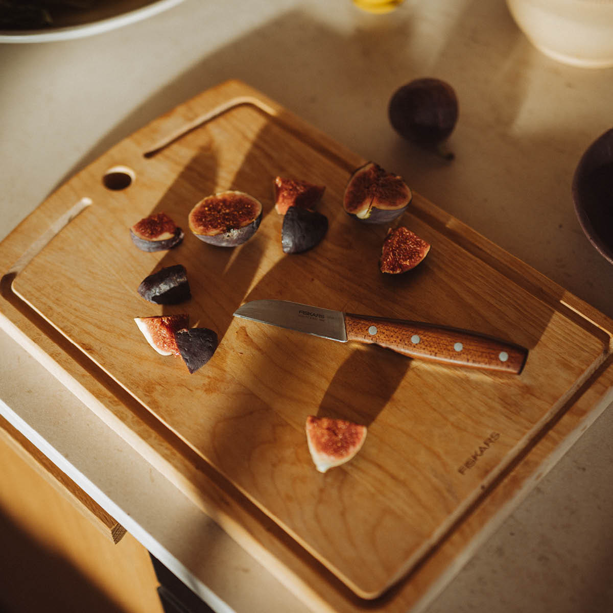 Fiskars Folken grönsakskniv 7 cm trä/stål