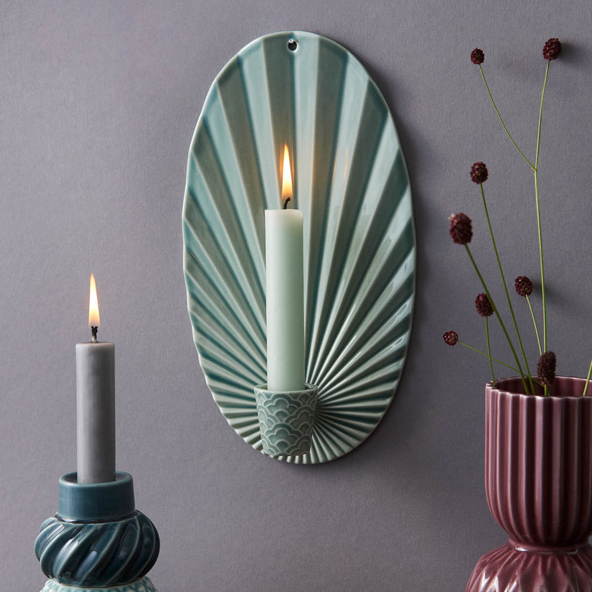 Dottir Pipanella Waves vegglysestake 24,5 cm peacock