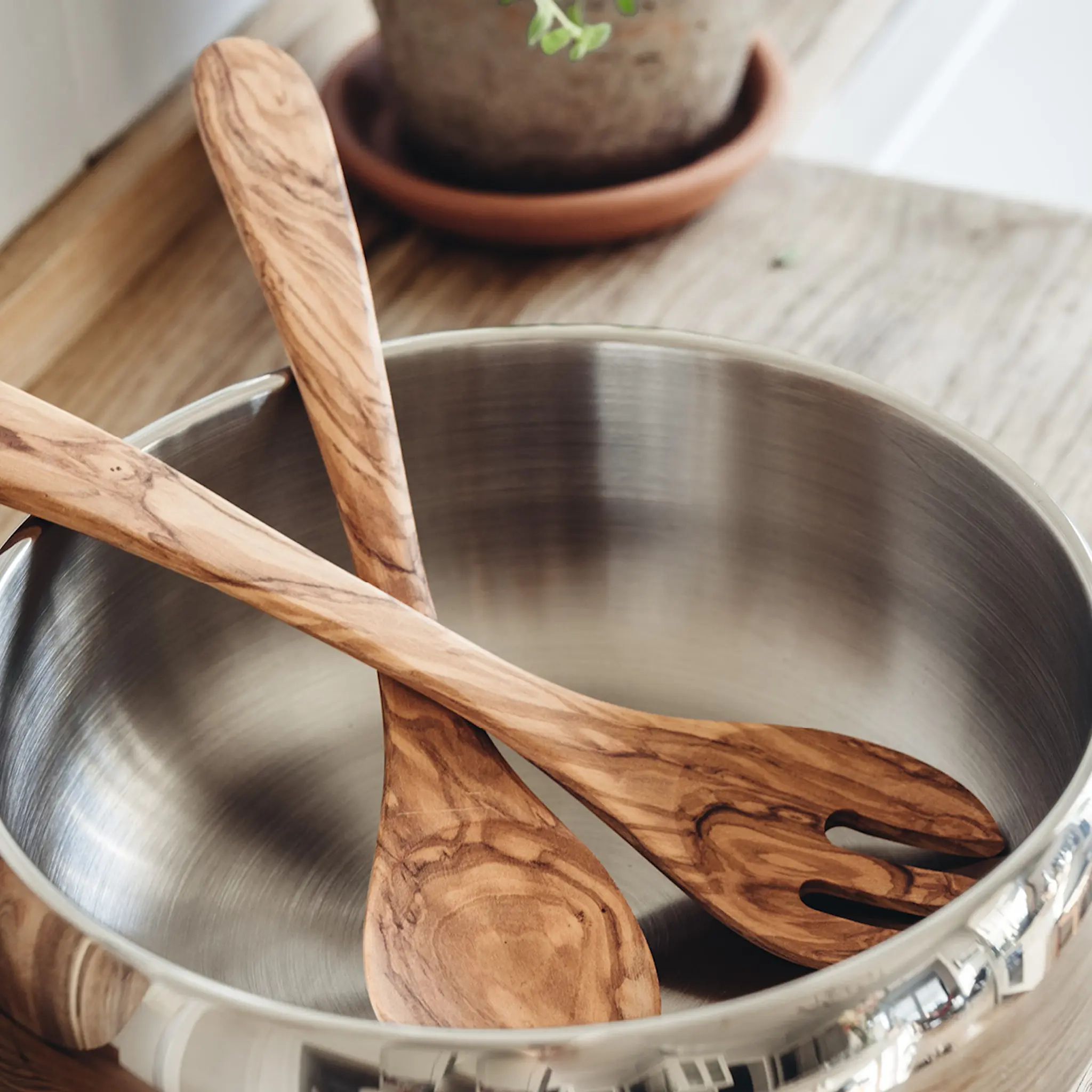 Heirol Salatbestikk 30 cm oliventre hover