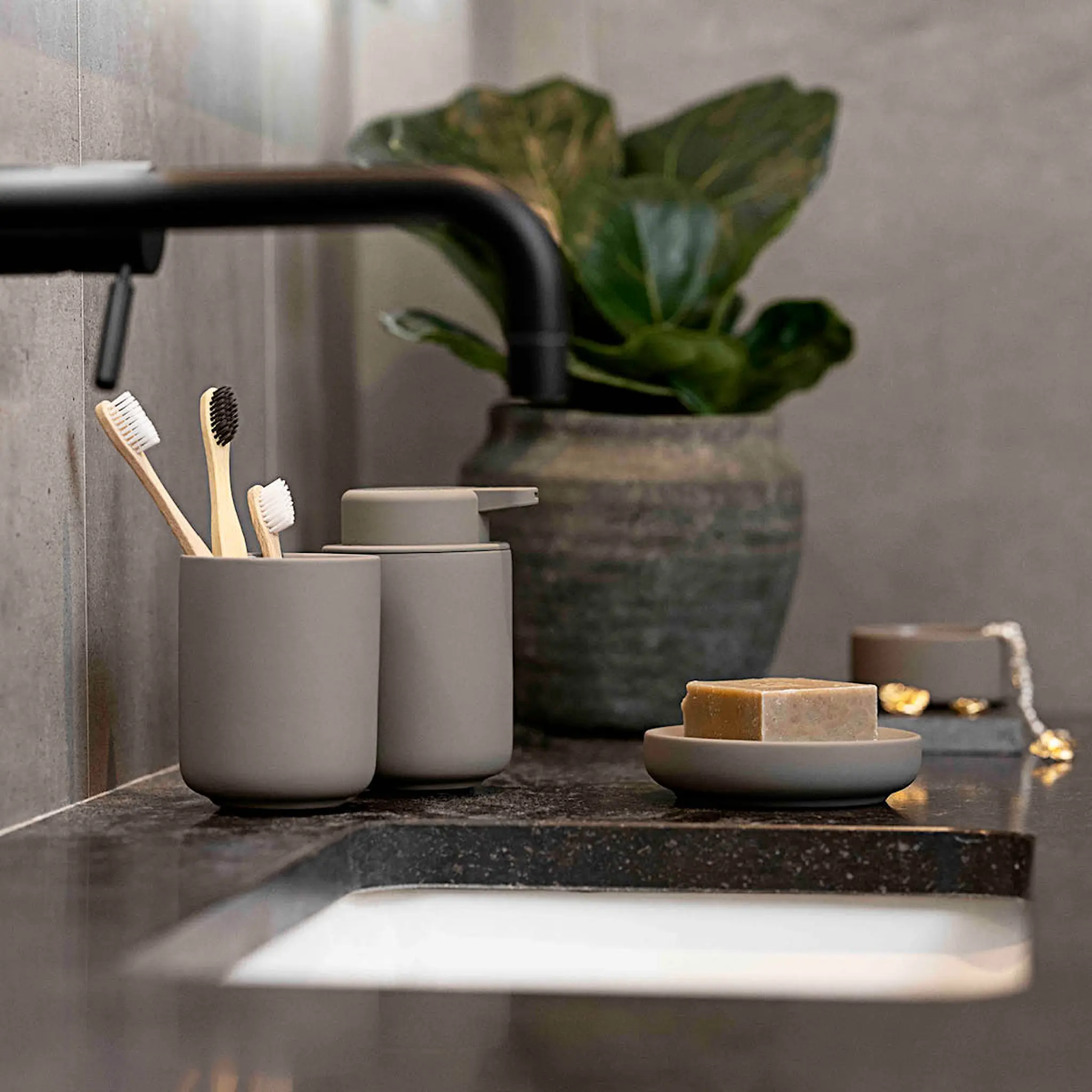 Zone Ume tannbørsteholder 10 cm taupe