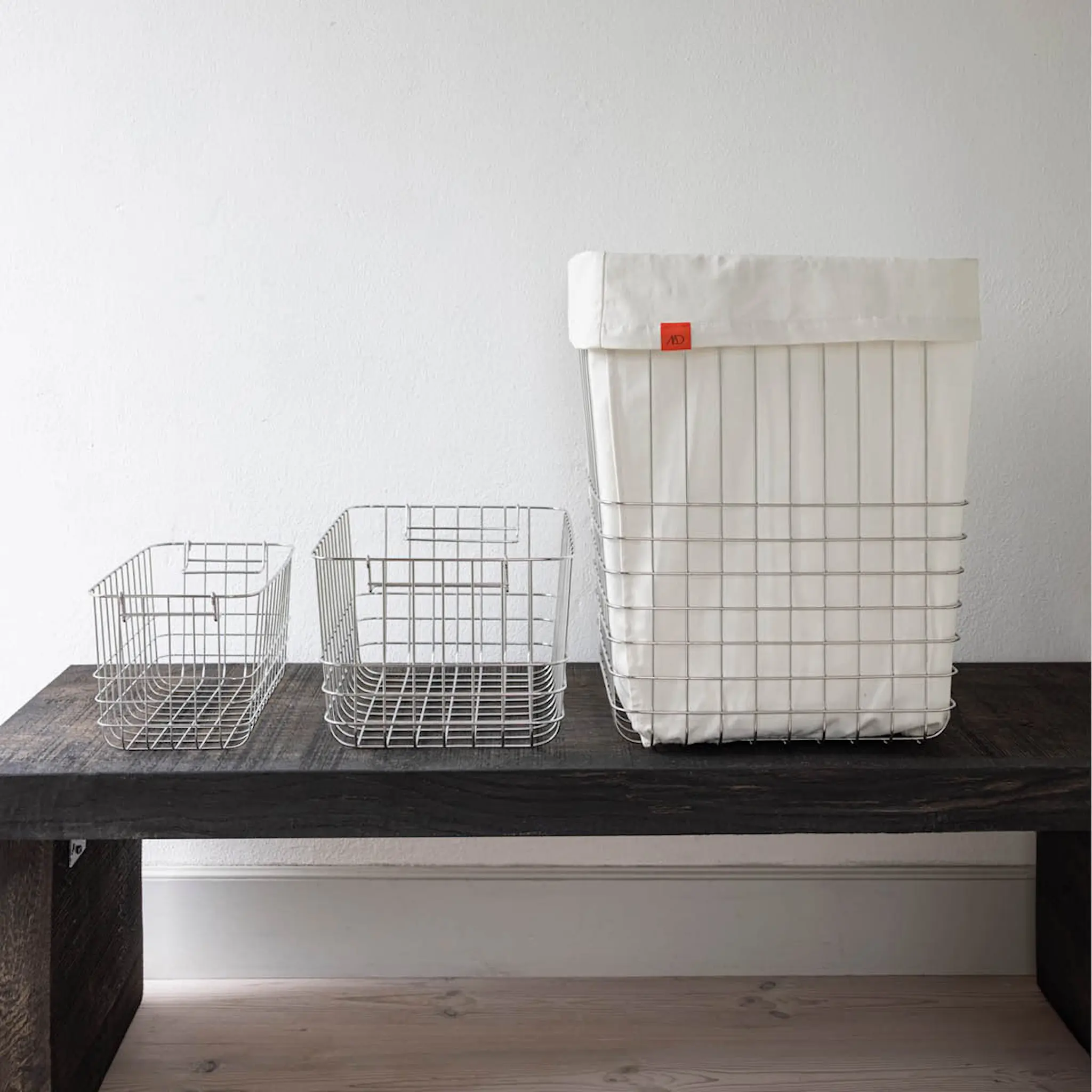 Mette Ditmer STORE-IT metallkorg med canvaspåse 40x32x50 cm krom
