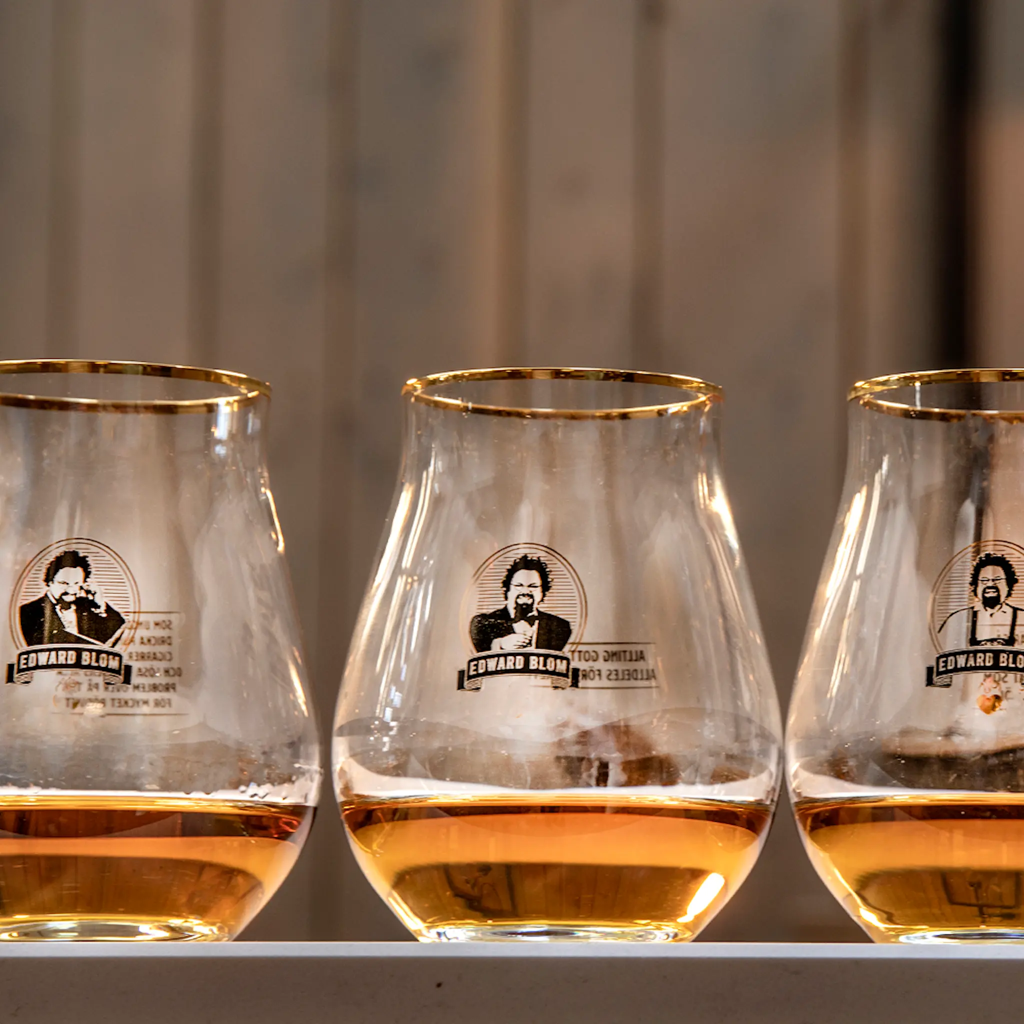 Edward Blom Viskilasi 42 cl Kaikkea herkullista ja
