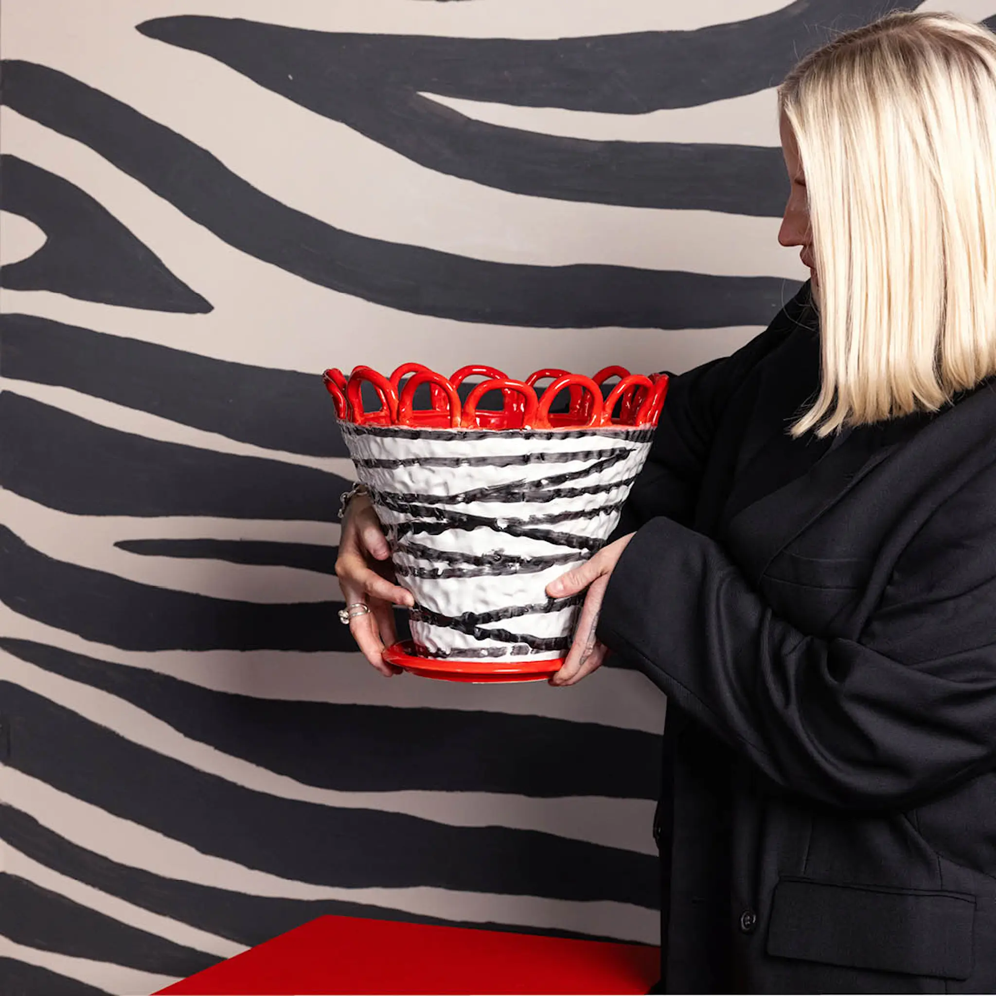 ByOn Patty krukke L 30x26,5 cm zebra/rød hover