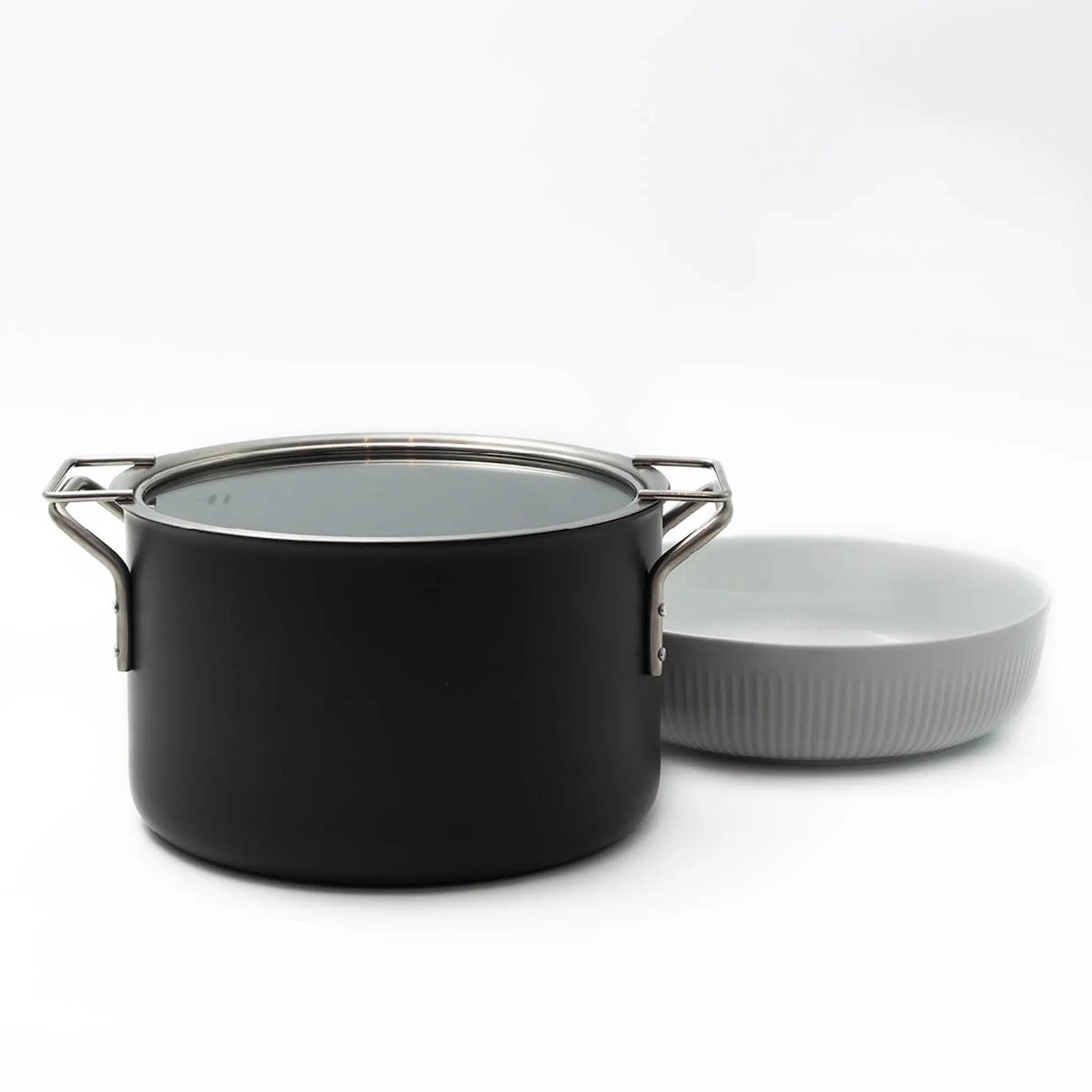 Eva Trio Flatt lokk glass 24 cm