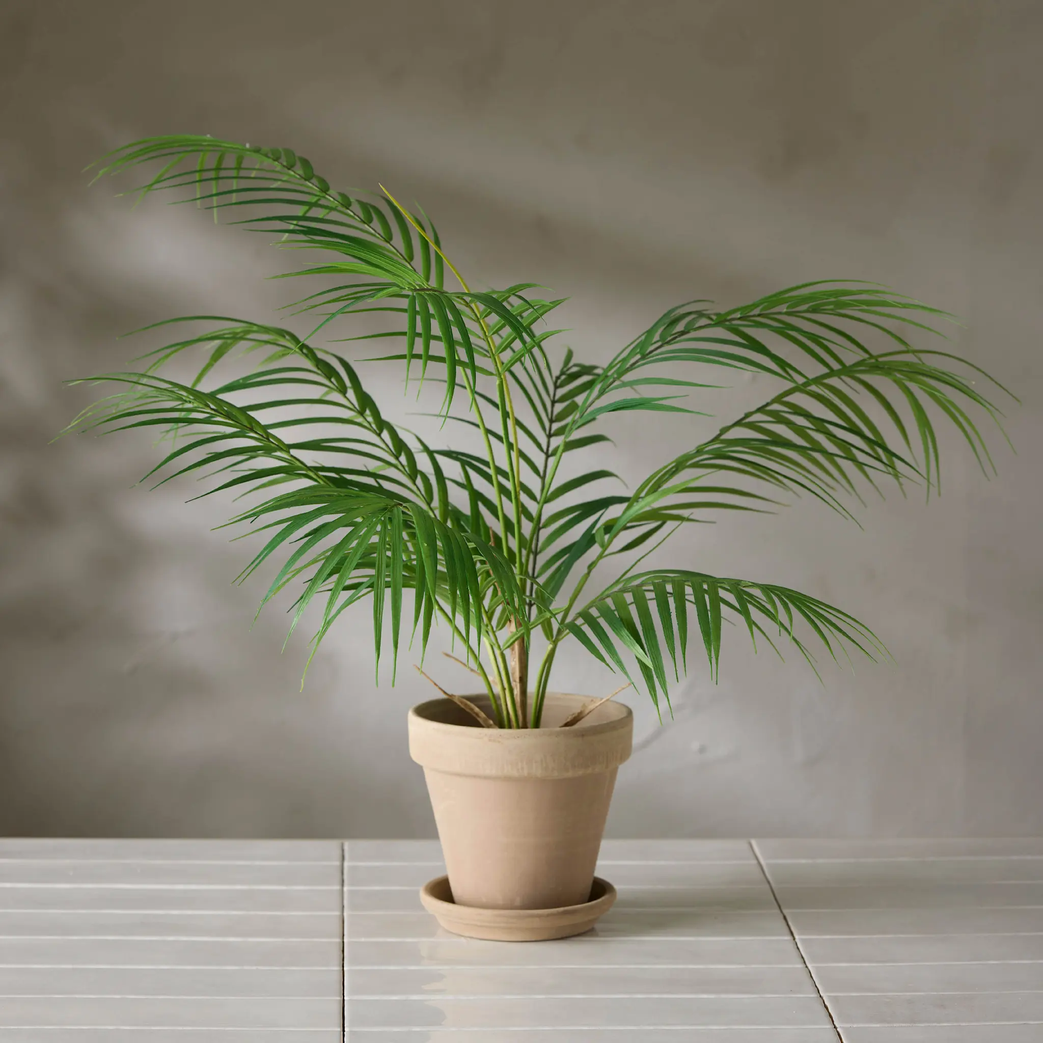Mr Plant Bergspalm konstgjord krukväxt 55 cm grön