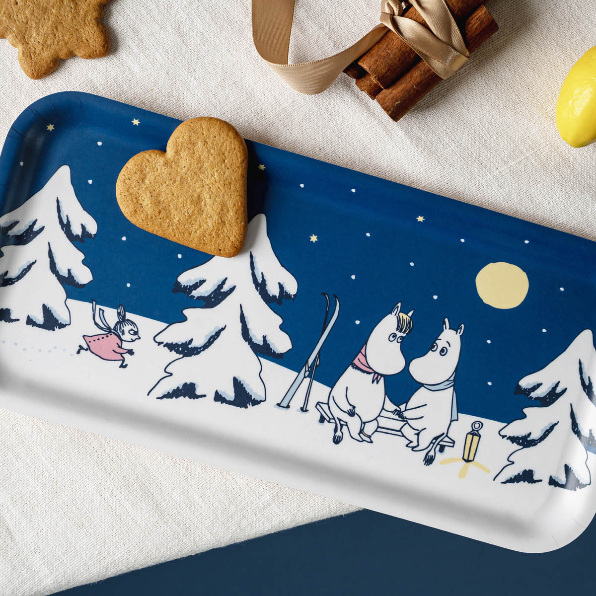 Muurla Mumin bricka 27x13 cm Stjärnklar natt blå