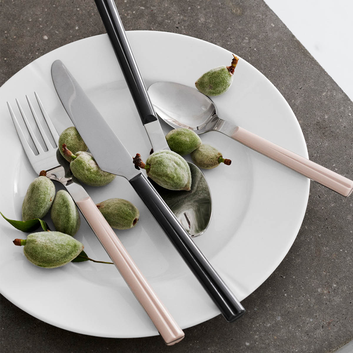 Rosendahl Grand Cru Bistro Aterimet 16 osaa Blush