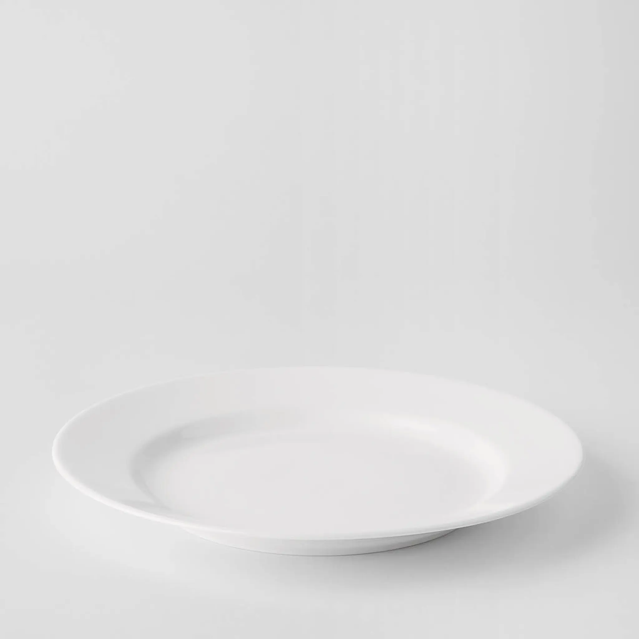 Gustafsberg Bas tallerken med fane 24 cm hvit